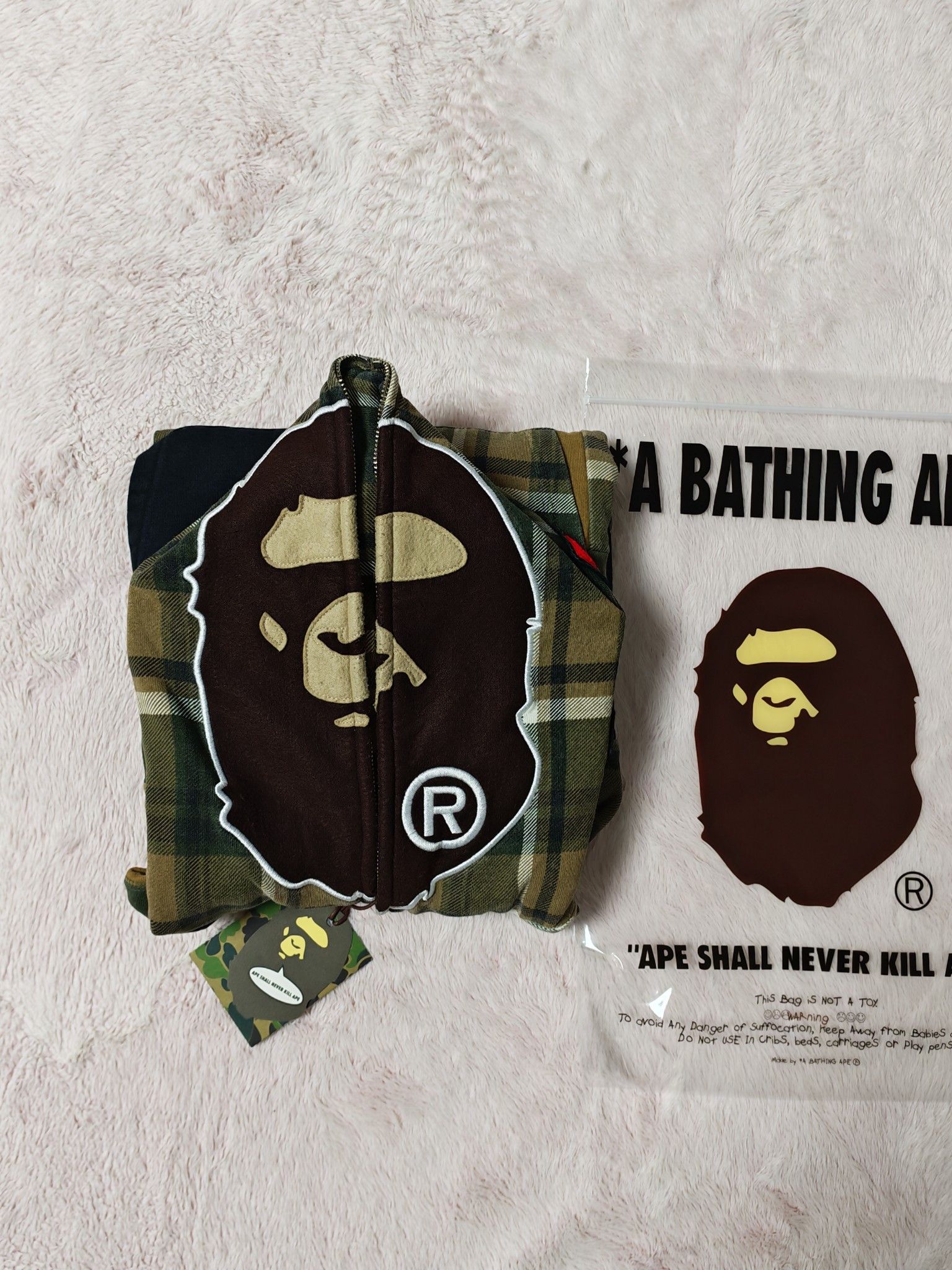 Bape A Bathing Ape Plaid Full Zip Hoodie Size L Size US L / EU 52-54 / 3 - 8 Thumbnail