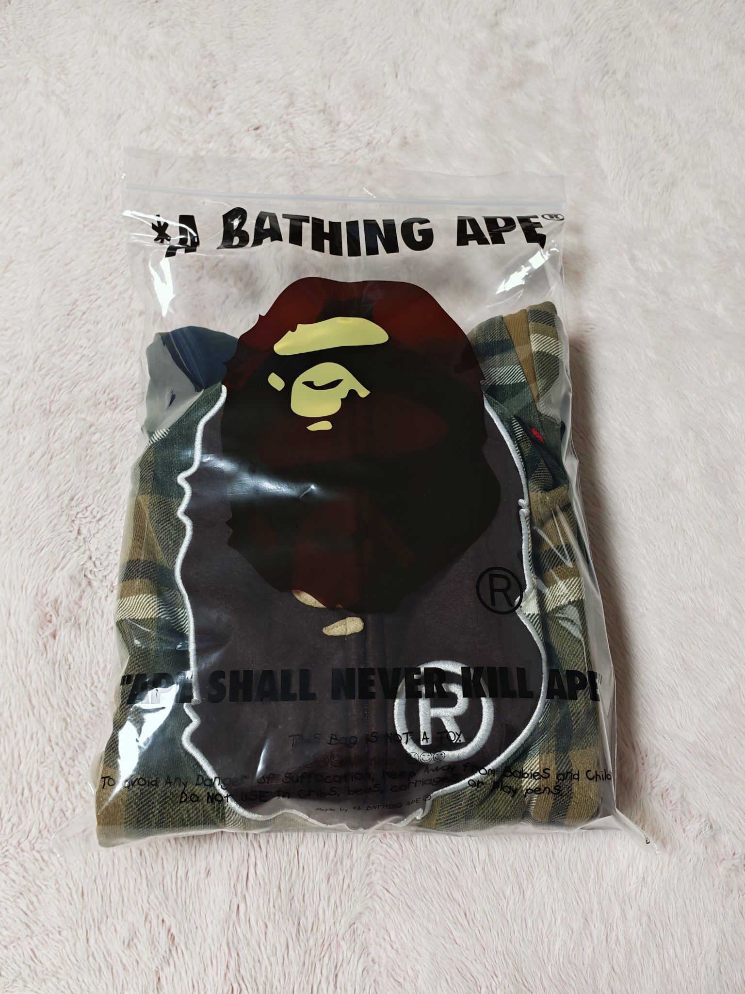 Bape A Bathing Ape Plaid Full Zip Hoodie Size L Size US L / EU 52-54 / 3 - 9 Thumbnail