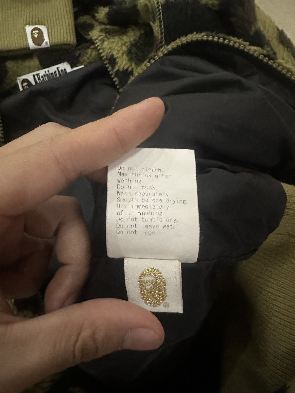 Bape A Bathing Ape Camo Shark Tiger Fleece Hoodie Size M Size US M / EU 48-50 / 2 - 6 Thumbnail