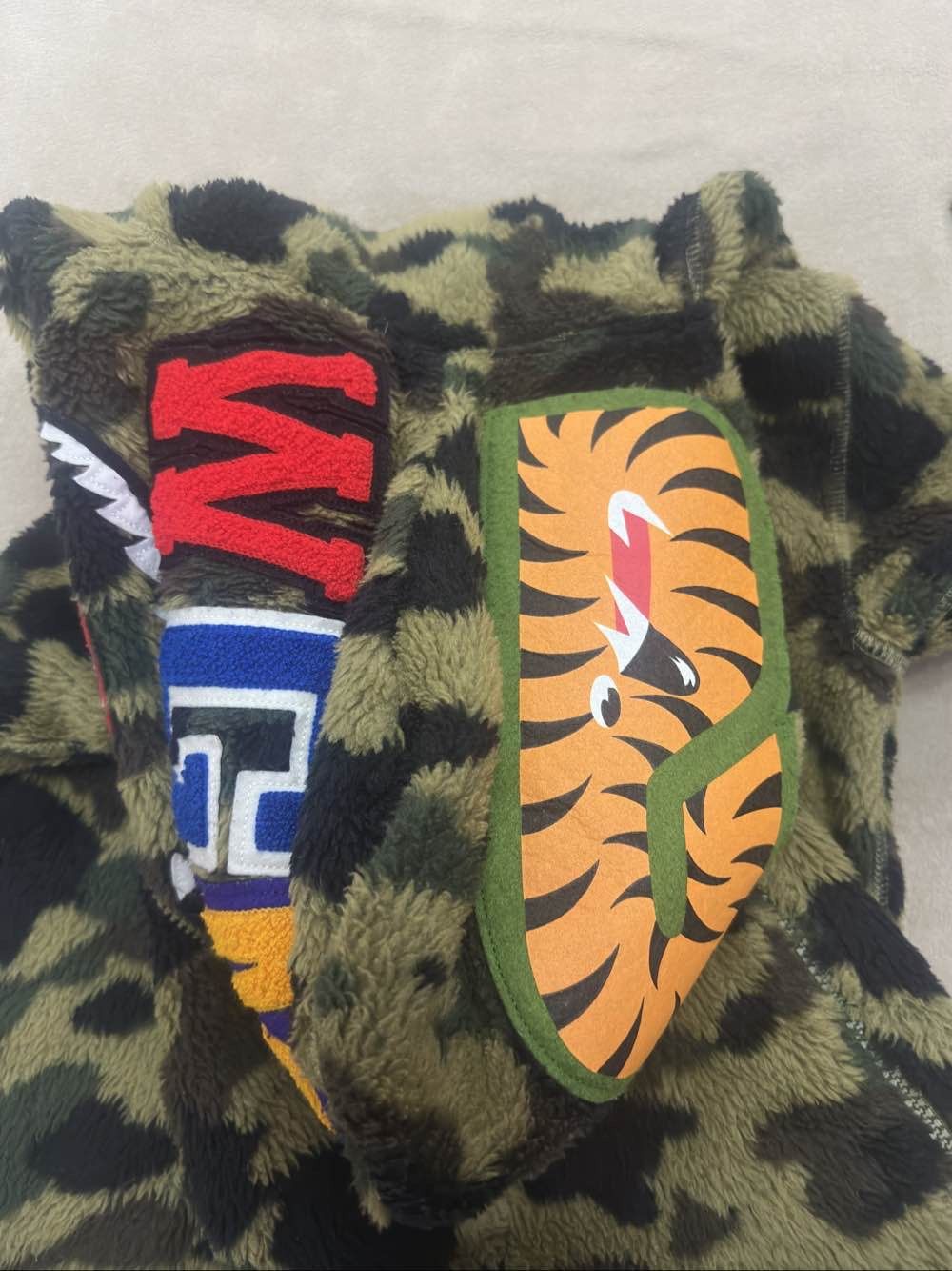 Bape A Bathing Ape Camo Shark Tiger Fleece Hoodie Size M Size US M / EU 48-50 / 2 - 7 Thumbnail