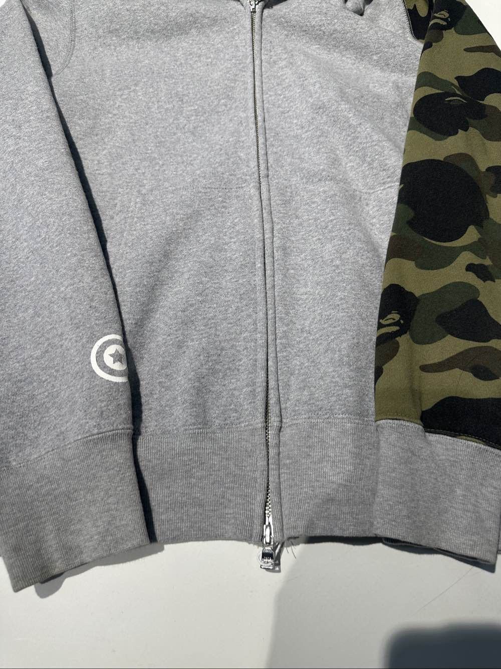 Bape A Bathing Ape Camo Shark Hoodie Size M Size US M / EU 48-50 / 2 - 6 Thumbnail