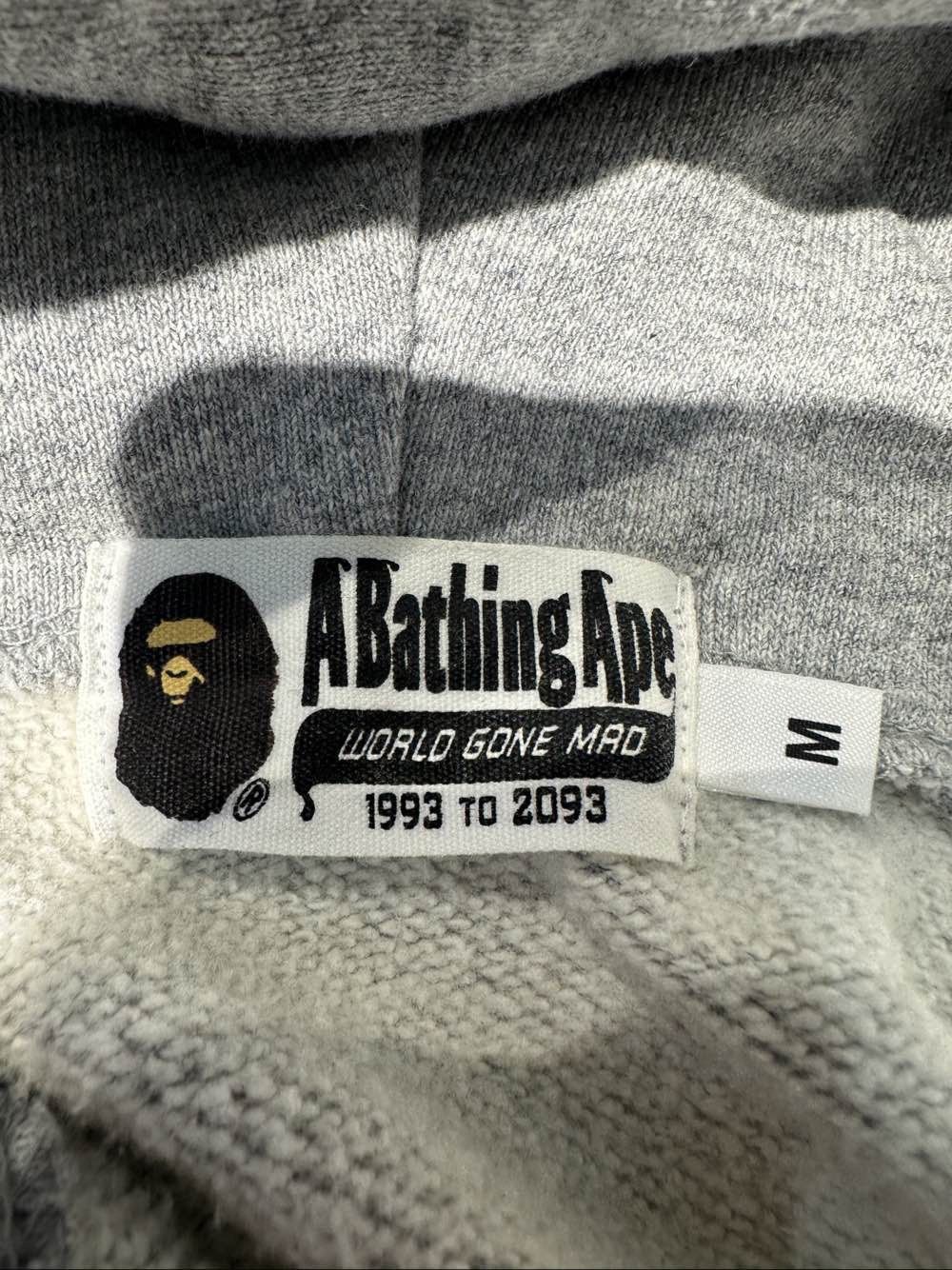 Bape A Bathing Ape Camo Shark Hoodie Size M Size US M / EU 48-50 / 2 - 3 Thumbnail