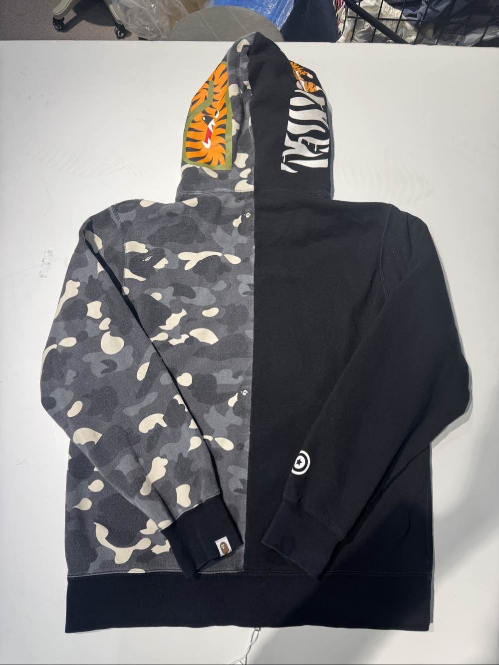 Bape A Bathing Ape Camo Shark Tiger Full Zip Hoodie Size XXL Size US XXL / EU 58 / 5 - 2 Thumbnail