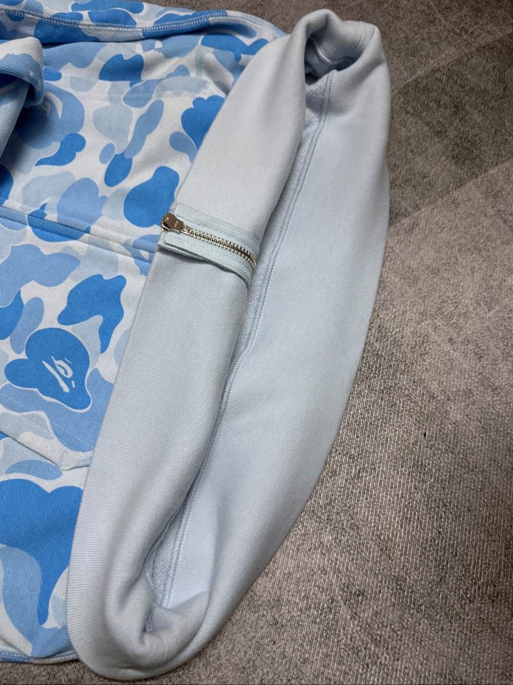 Bape A Bathing Ape Blue Camo Shark Hoodie Size M Size US M / EU 48-50 / 2 - 10 Thumbnail