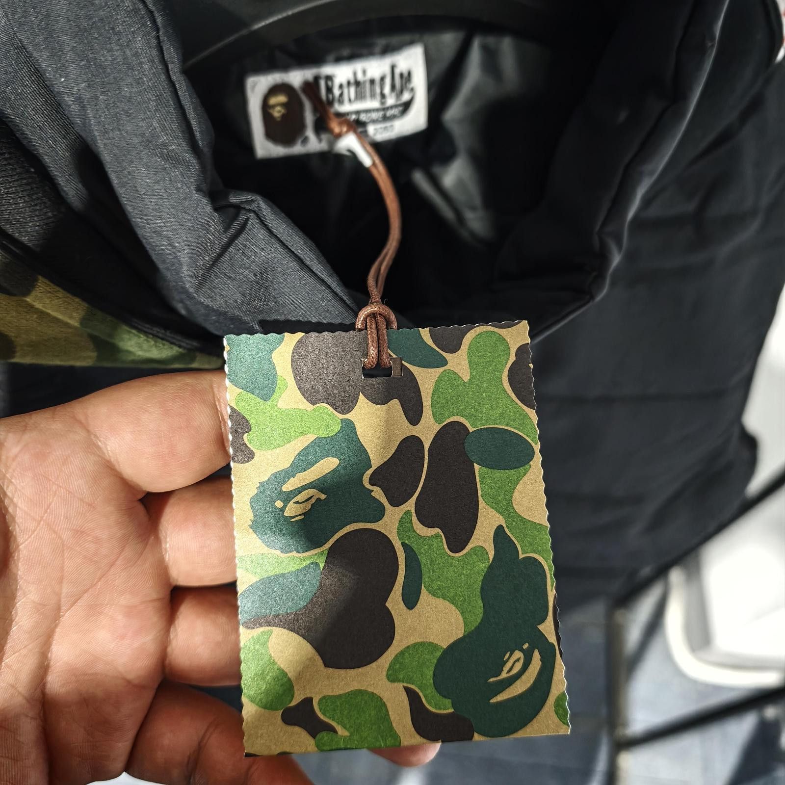 Bape A BATHING APE Camo Shark Hooded Jacket XL Size US XL / EU 56 / 4 - 5 Thumbnail