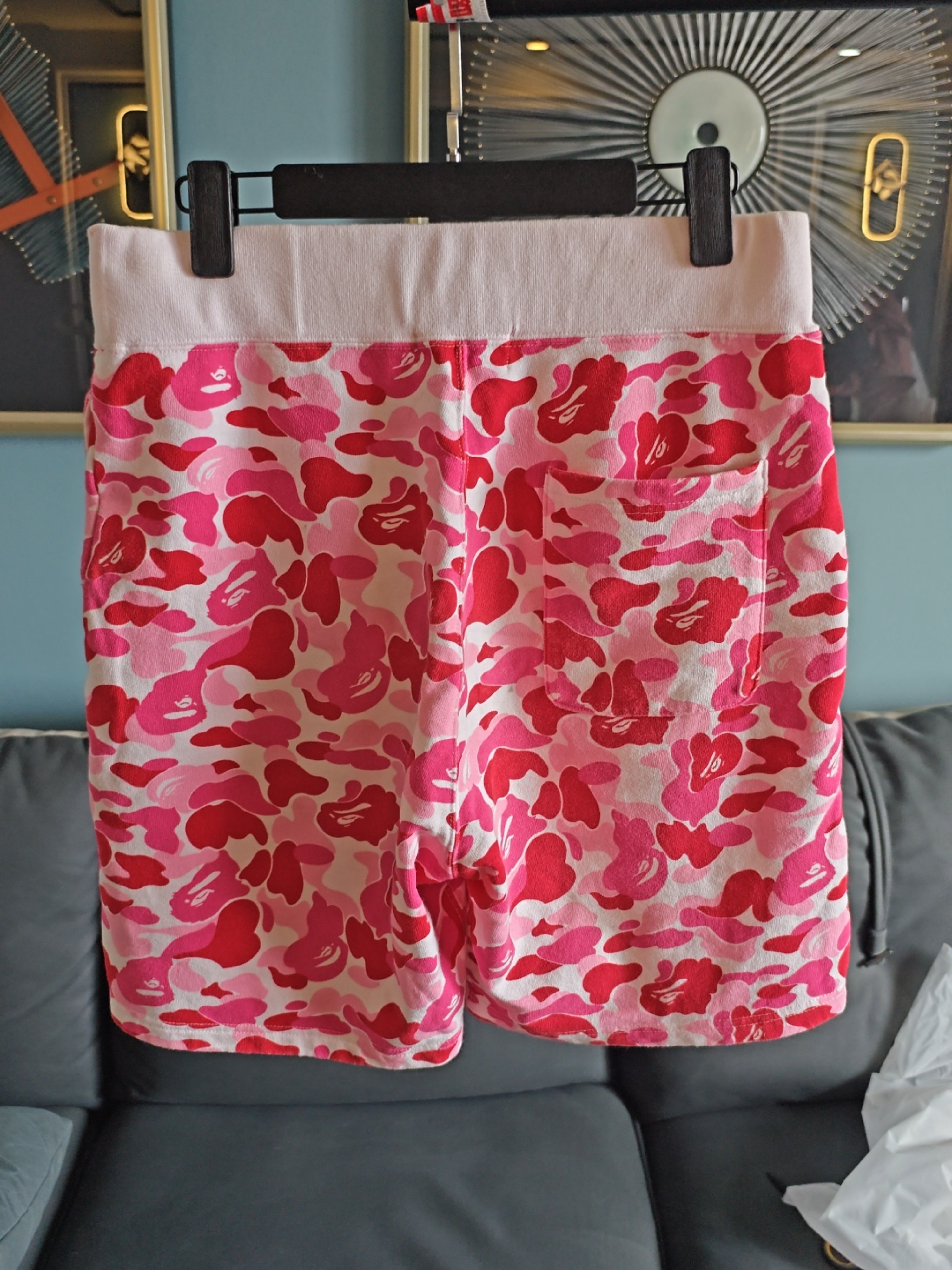 Bape A Bathing Ape Pink Camo Shark Shorts Size M Size US 32 / EU 48 - 2 Thumbnail