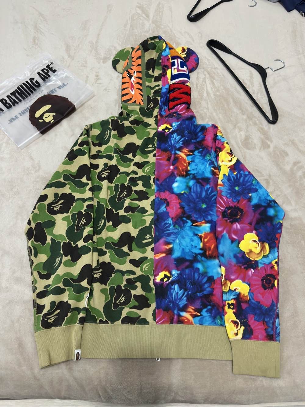 Bape A Bathing Ape x Medicom Toy Floral Shark Hoodie XL Size US XL / EU 56 / 4 - 2 Thumbnail