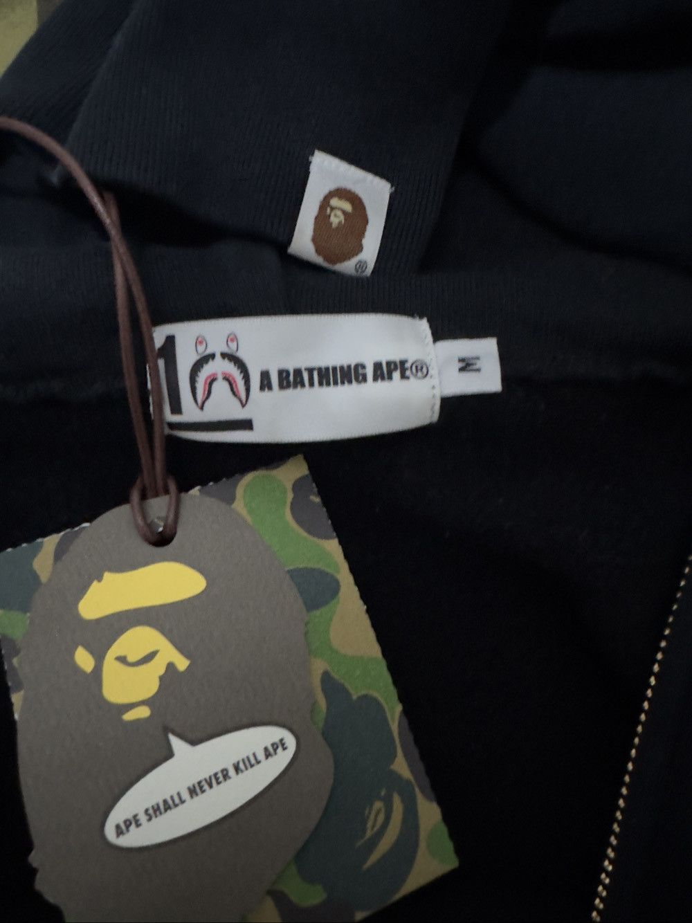 Bape A Bathing Ape Rhinestone Shark Hoodie Size M Size US M / EU 48-50 / 2 - 3 Thumbnail