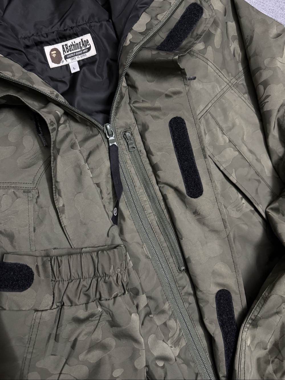 Bape A BATHING APE Camo Embroidered Hooded Jacket Size L Size US L / EU 52-54 / 3 - 8 Thumbnail