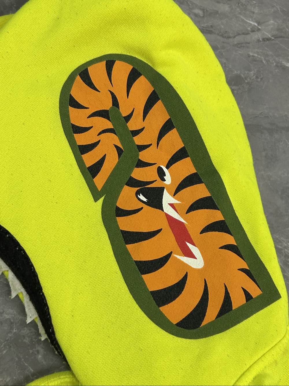 Bape A Bathing Ape Neon Shark Full Zip Hoodie Size XL Size US XL / EU 56 / 4 - 13 Thumbnail