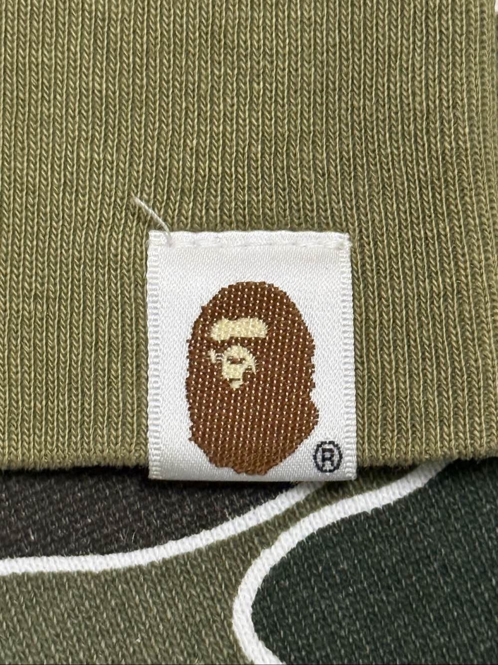 Bape A Bathing Ape Star Camo Shark Hoodie Size L Size US L / EU 52-54 / 3 - 7 Thumbnail