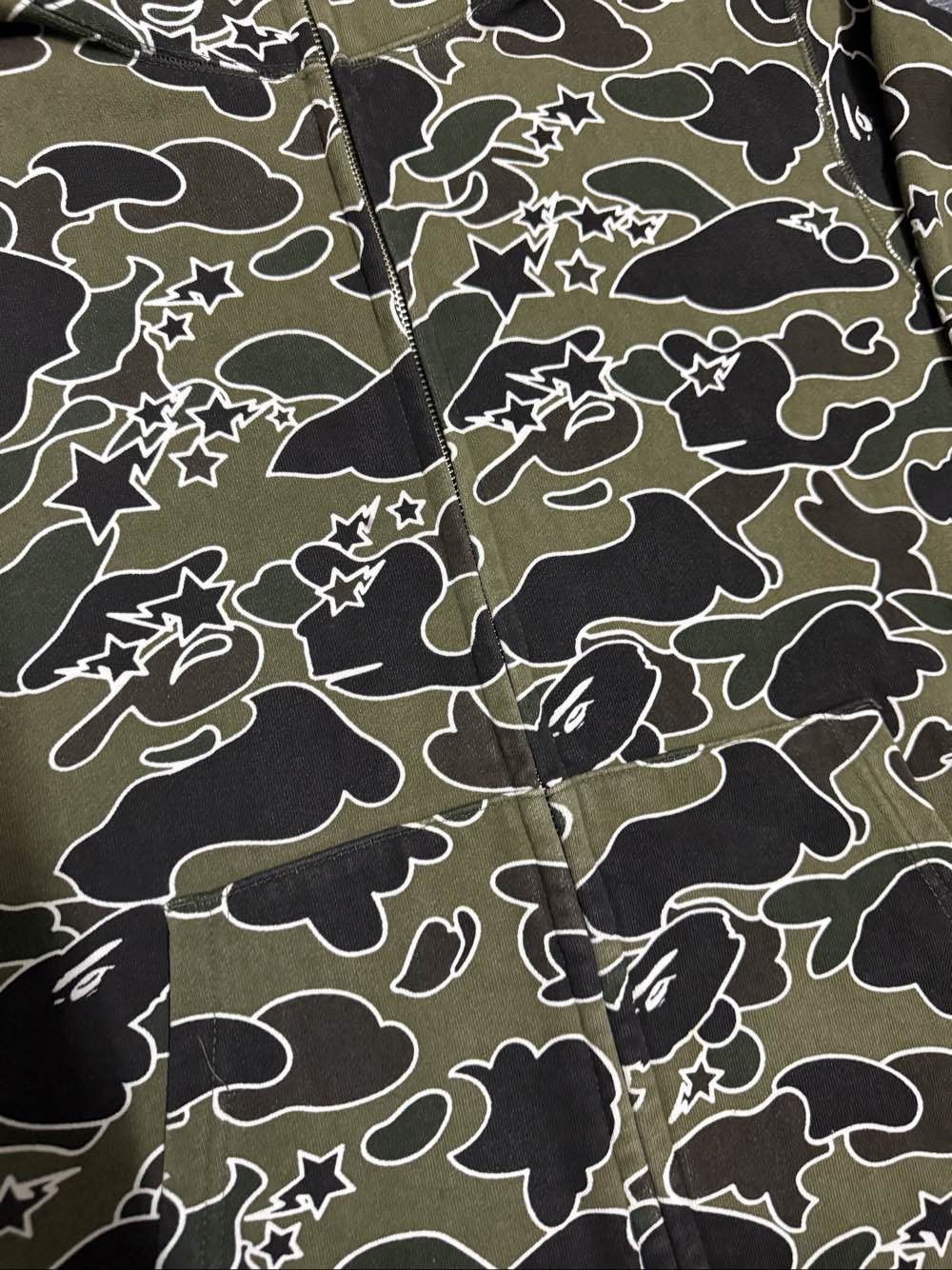 Bape A Bathing Ape Star Camo Shark Hoodie Size L Size US L / EU 52-54 / 3 - 6 Thumbnail