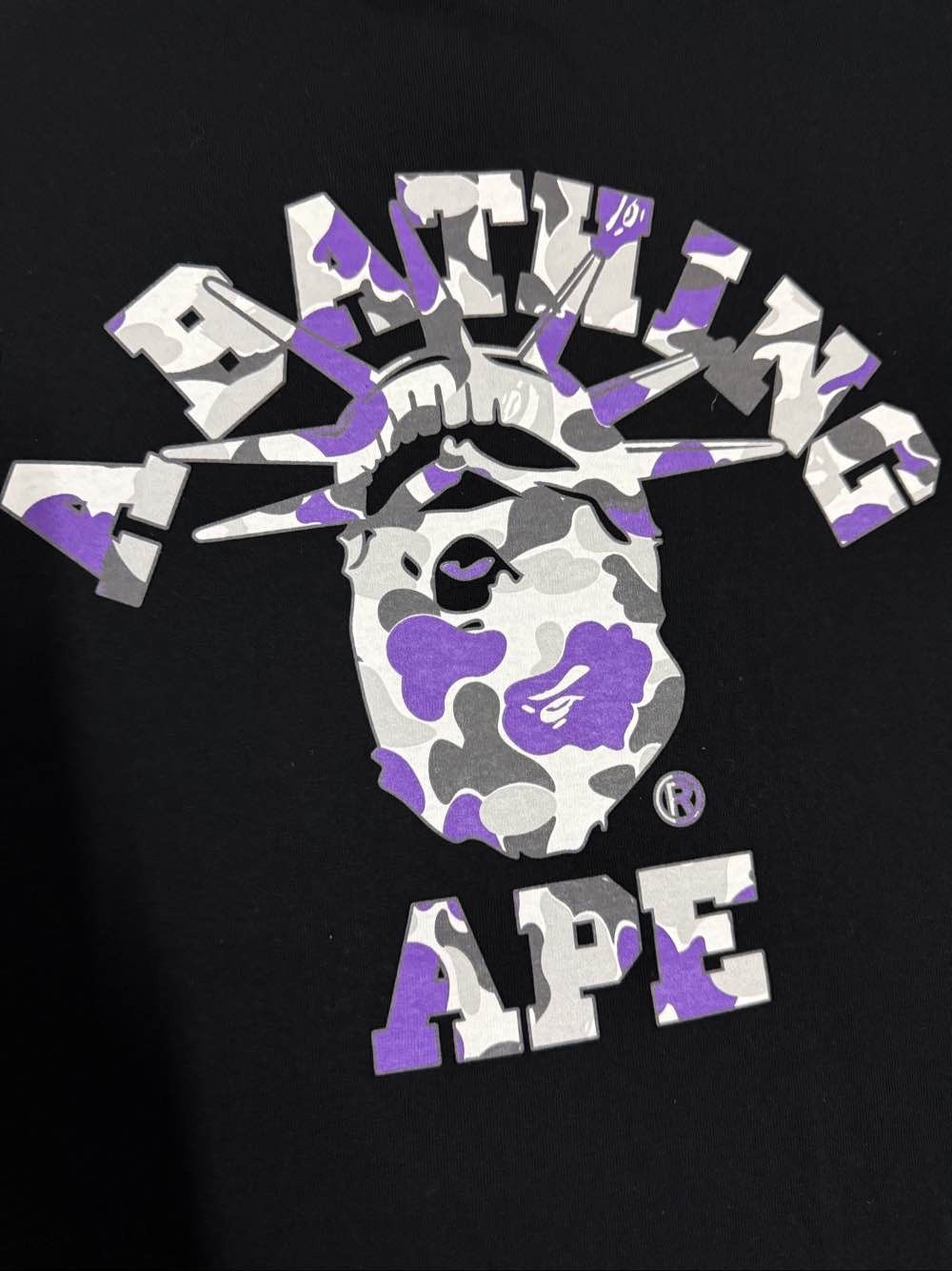 Bape A Bathing Ape Statue of Liberty Logo T-Shirt Size M Size US M / EU 48-50 / 2 - 5 Thumbnail