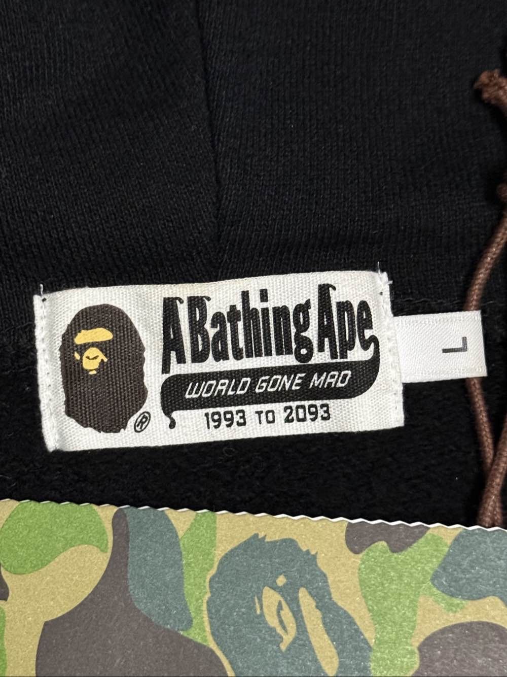 Bape A Bathing Ape Shark Full Zip Hoodie Size L Size US L / EU 52-54 / 3 - 3 Thumbnail