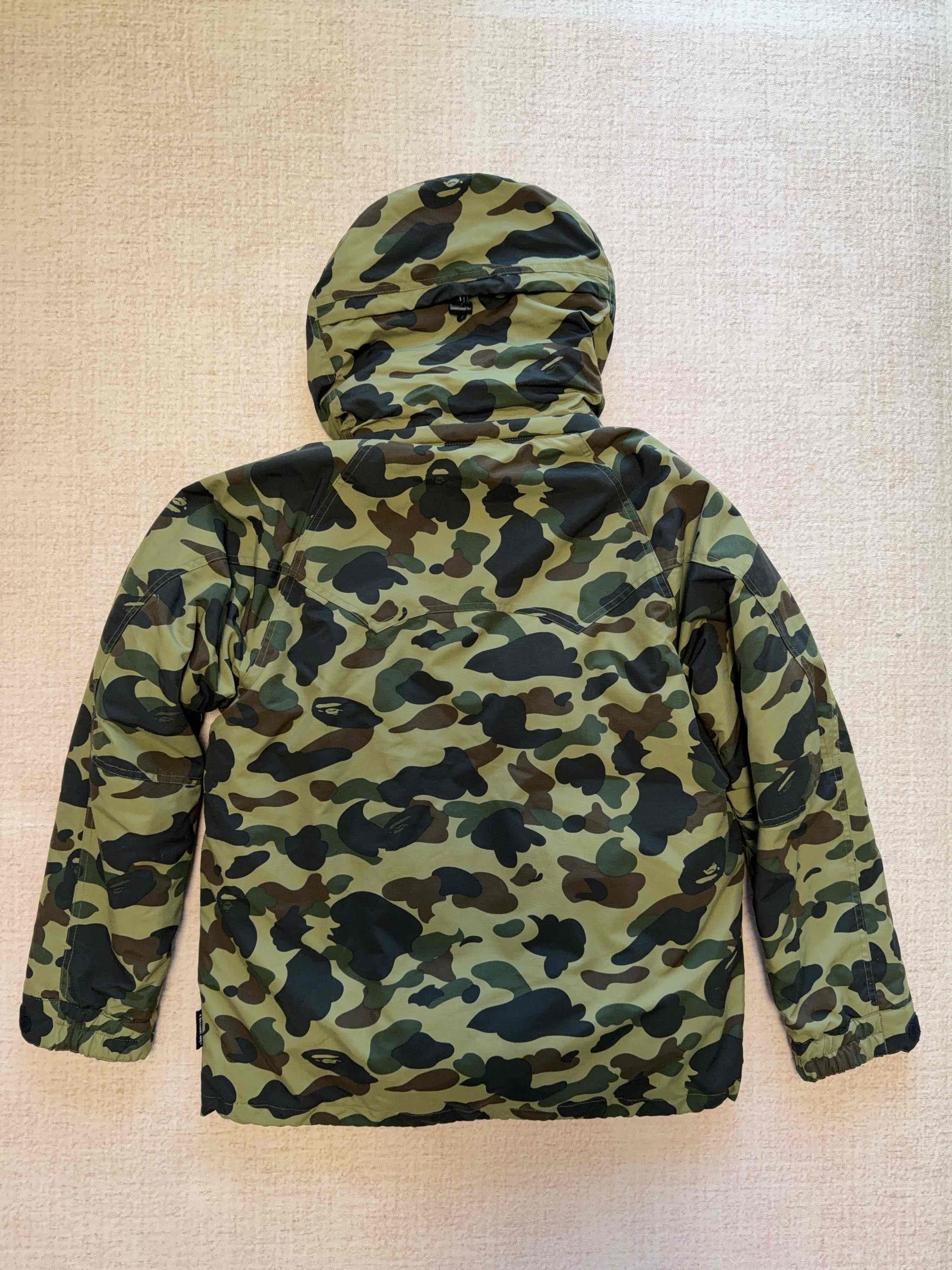 Bape A Bathing Ape 1st Camo Snowboard Down Jacket Size L Size US L / EU 52-54 / 3 - 2 Thumbnail