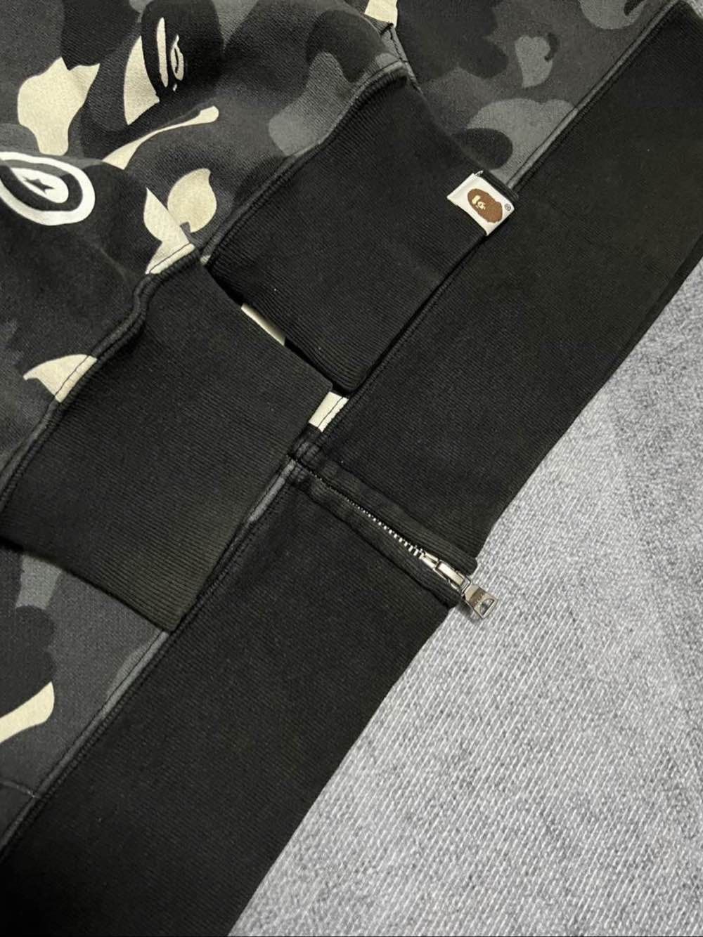 Bape A BATHING APE Camo Shark Hoodie Size XXL Size US XXL / EU 58 / 5 - 7 Thumbnail