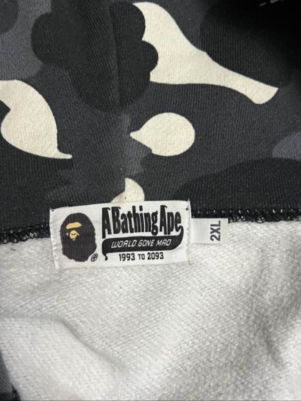 Bape A BATHING APE Camo Shark Hoodie Size XXL Size US XXL / EU 58 / 5 - 3 Thumbnail