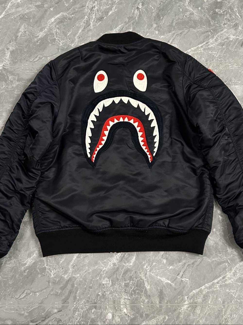 Bape A Bathing Ape Shark Bomber Jacket Size L Size US L / EU 52-54 / 3 - 2 Thumbnail