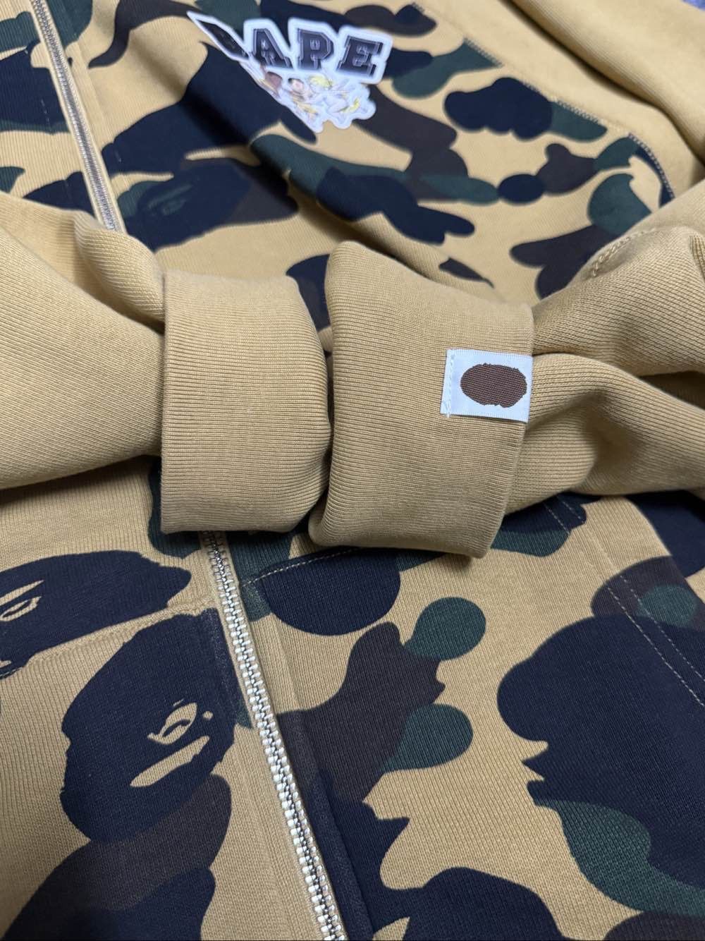 Bape A Bathing Ape Camo Crystal Zip Hoodie XL Size US XL / EU 56 / 4 - 5 Thumbnail