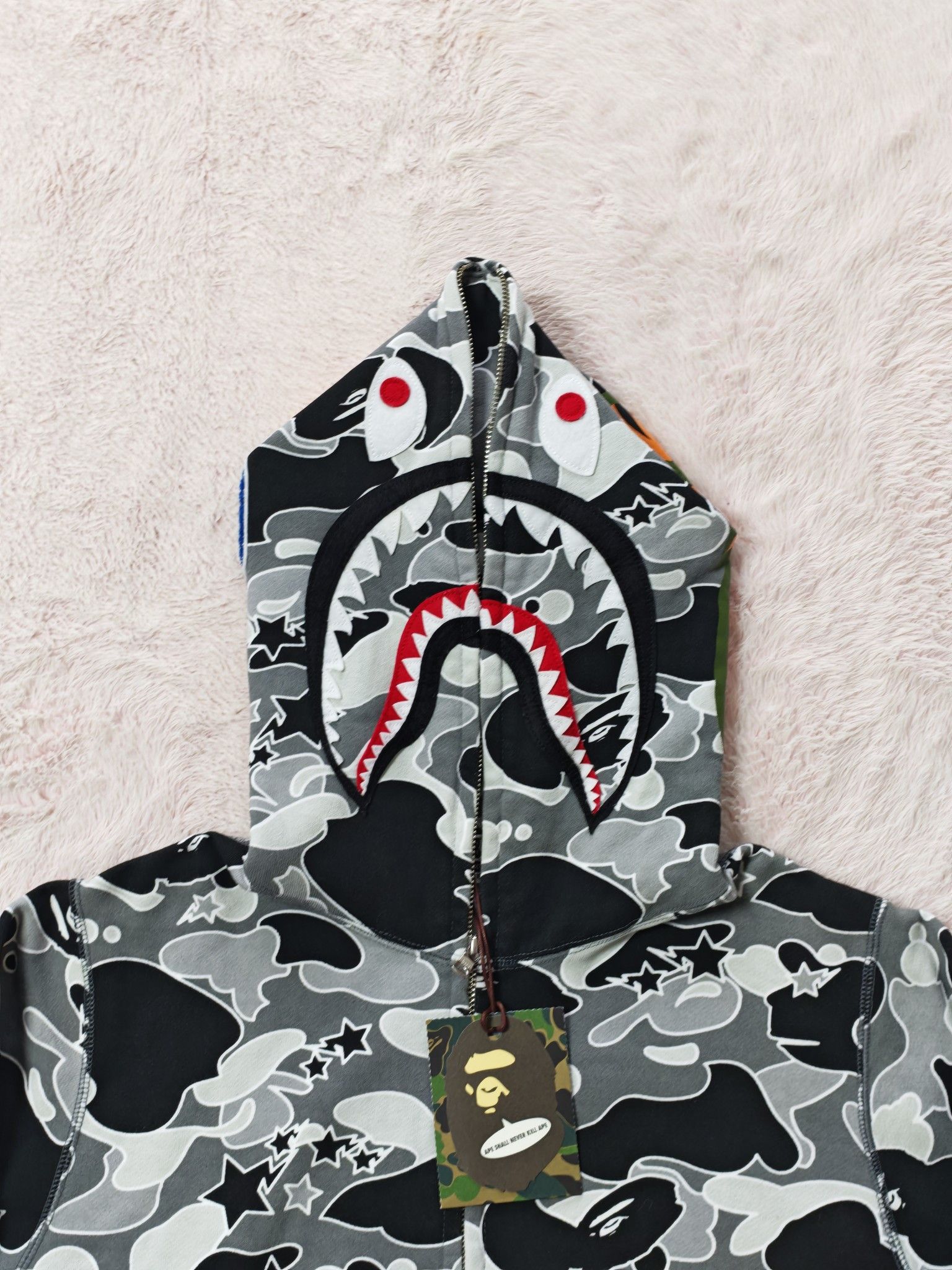 Bape A Bathing Ape Shark Camo Full Zip Hoodie Size M Size US M / EU 48-50 / 2 - 5 Thumbnail