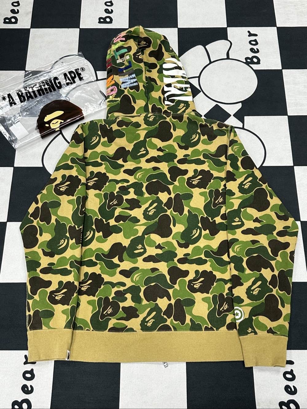 Bape A Bathing Ape Tiger Camo Full Zip Hoodie Size XL Size US XL / EU 56 / 4 - 2 Thumbnail