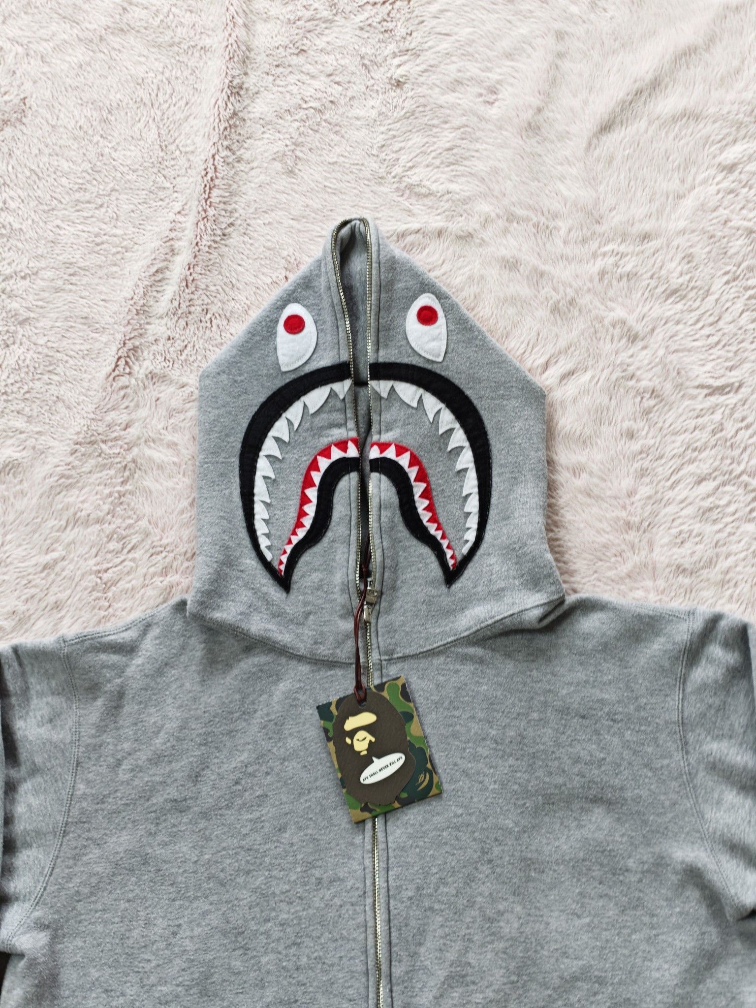 Bape A Bathing Ape Shark Hoodie Size XL Size US XL / EU 56 / 4 - 5 Thumbnail