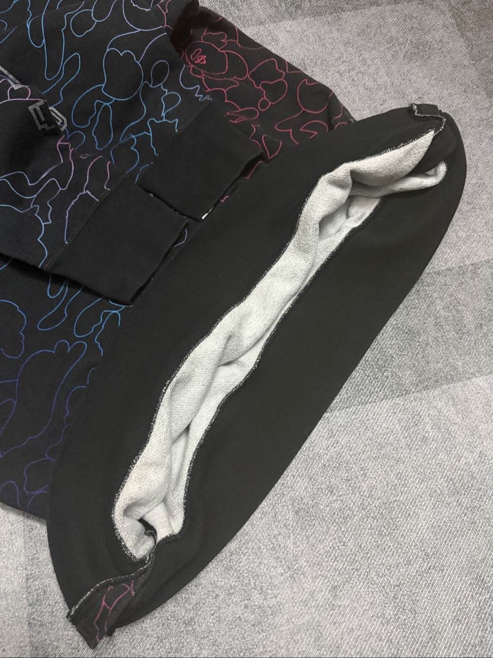 Bape A Bathing Ape Gradient Camo Sweatshirt Size XL Size US XL / EU 56 / 4 - 9 Thumbnail