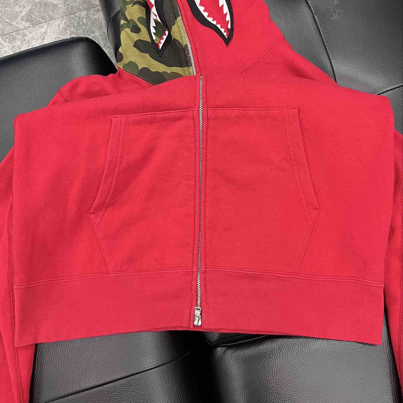 Bape A Bathing Ape Camo Shark Hoodie Size L Size US L / EU 52-54 / 3 - 7 Thumbnail