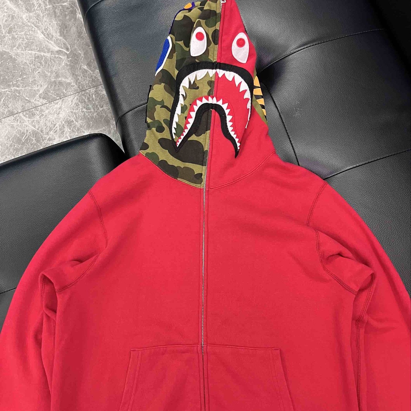 Bape A Bathing Ape Camo Shark Hoodie Size L Size US L / EU 52-54 / 3 - 6 Thumbnail