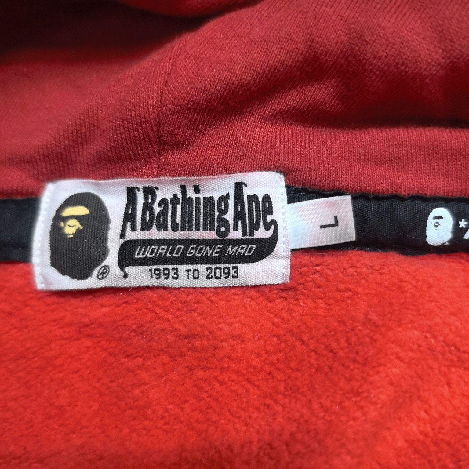 Bape A Bathing Ape Red Camo Shark Hoodie Size L Size US L / EU 52-54 / 3 - 3 Thumbnail