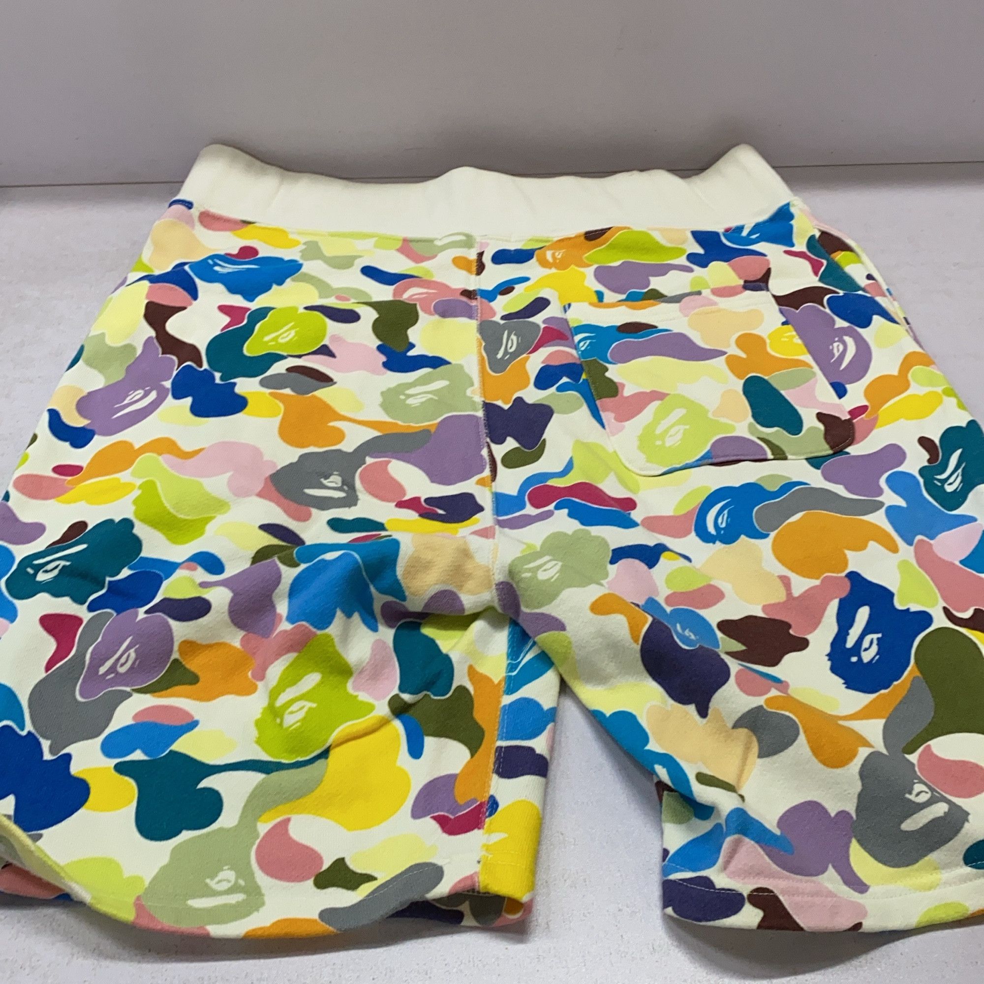 Bape A BATHING APE Multicolor Shark Camo Shorts XL Size US 36 / EU 52 - 5 Thumbnail