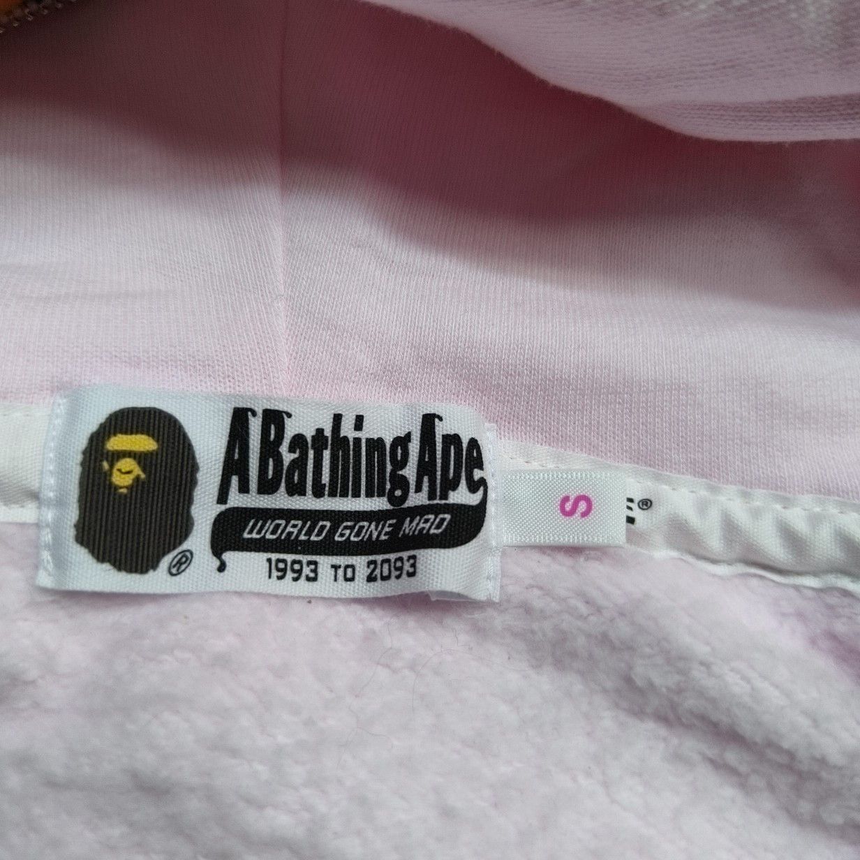 Bape A Bathing Ape Camo Shark Zip-Up Hoodie Pink Size S / US 4 / IT 40 - 3 Thumbnail