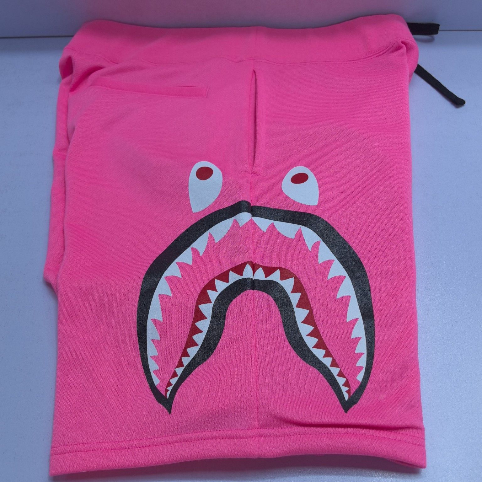 Bape A Bathing Ape Pink Shark Shorts Size XL Size US 36 / EU 52 - 12 Thumbnail