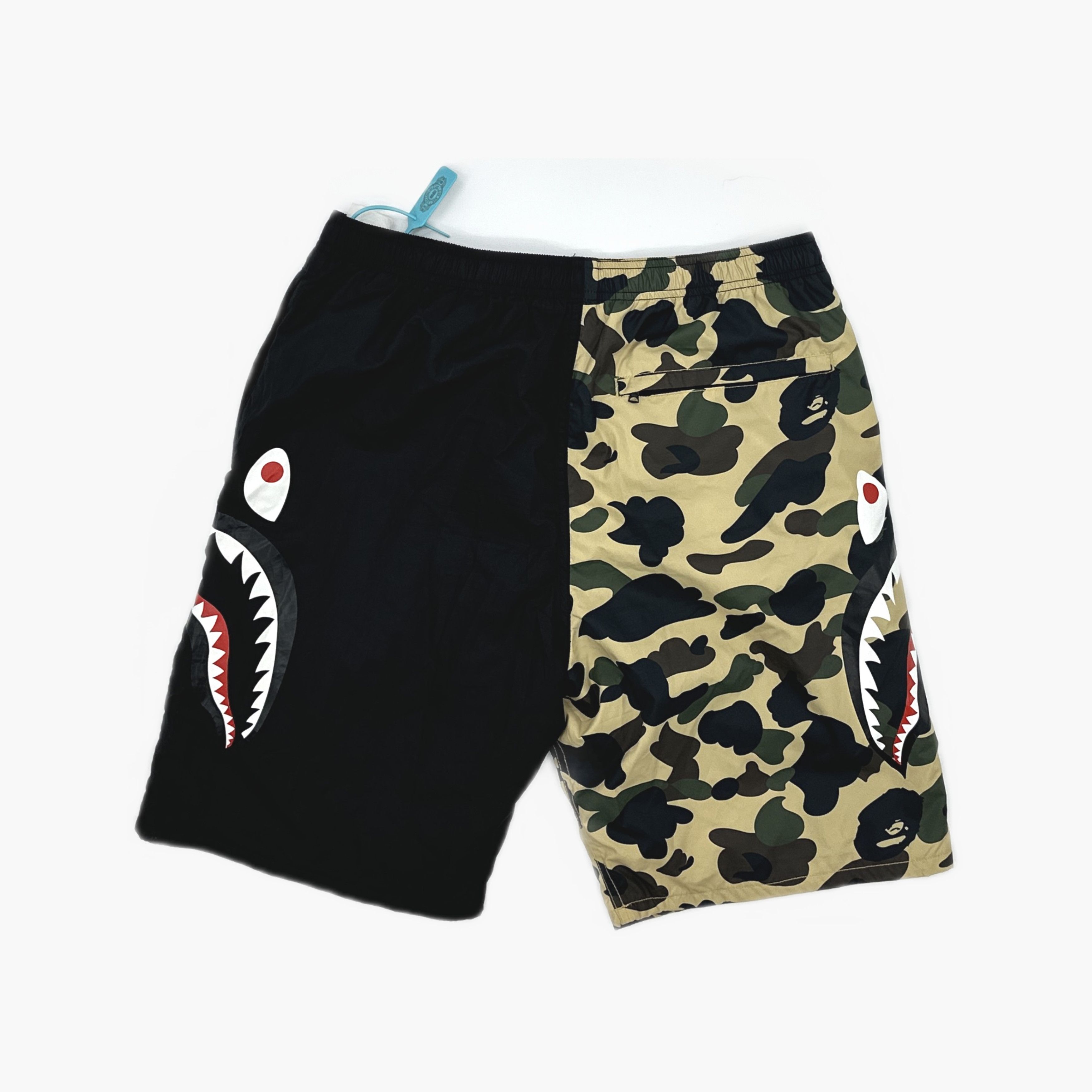 Bape A Bathing Ape 1st Camo Shark Beach Shorts XL Size US 36 / EU 52 - 2 Thumbnail