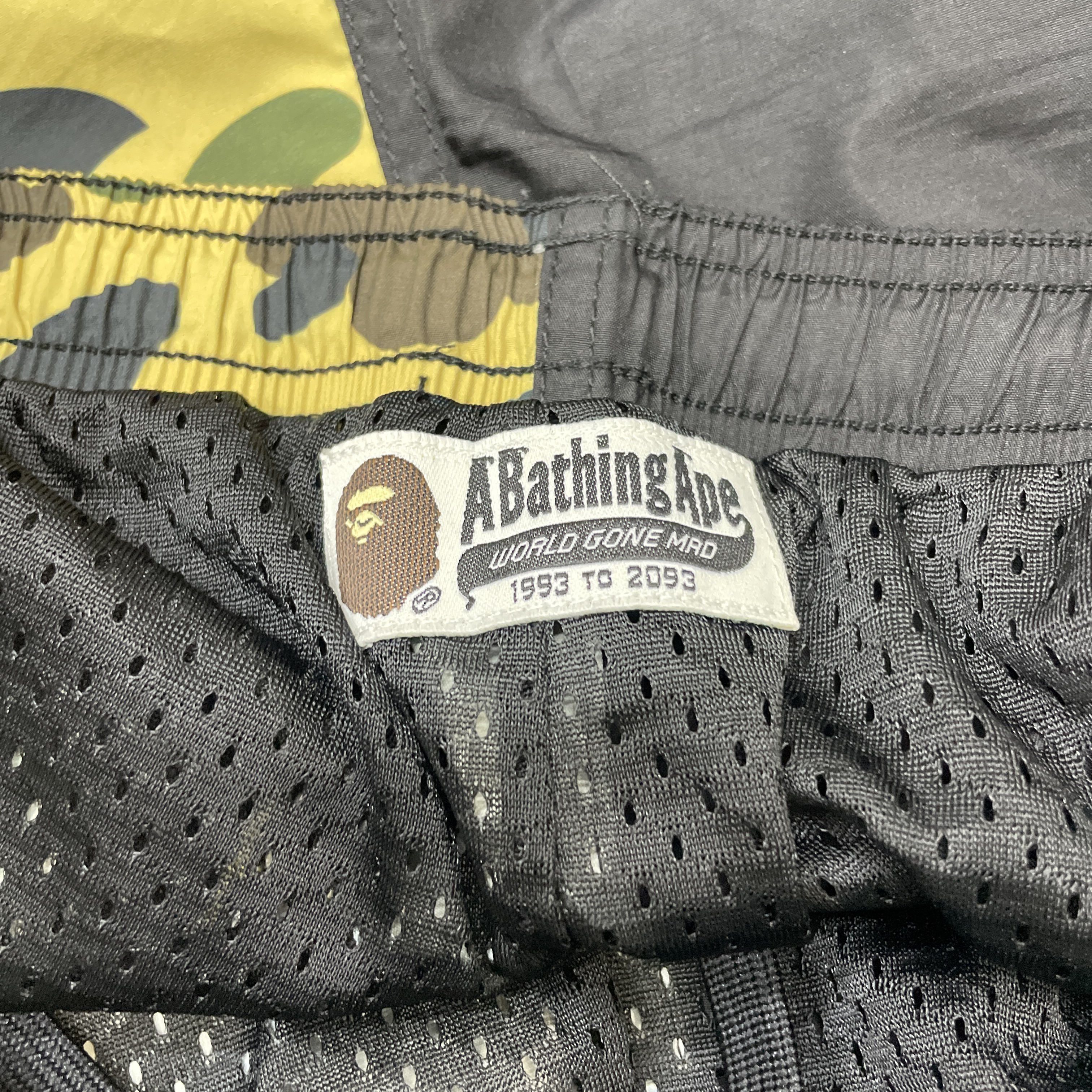 Bape A Bathing Ape 1st Camo Shark Beach Shorts XL Size US 36 / EU 52 - 3 Thumbnail