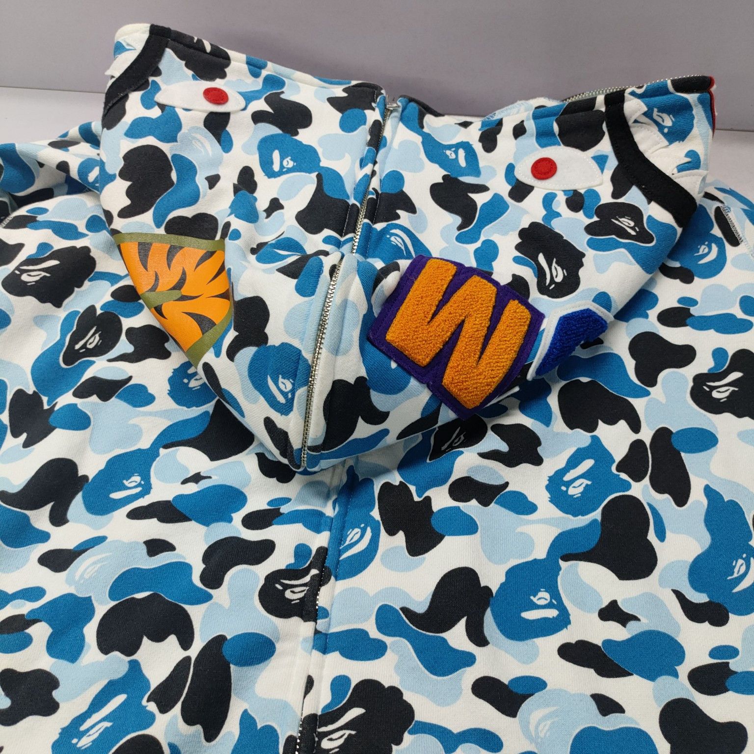 Bape A Bathing Ape Blue Camo Shark Hoodie Size XL Size US XL / EU 56 / 4 - 6 Thumbnail
