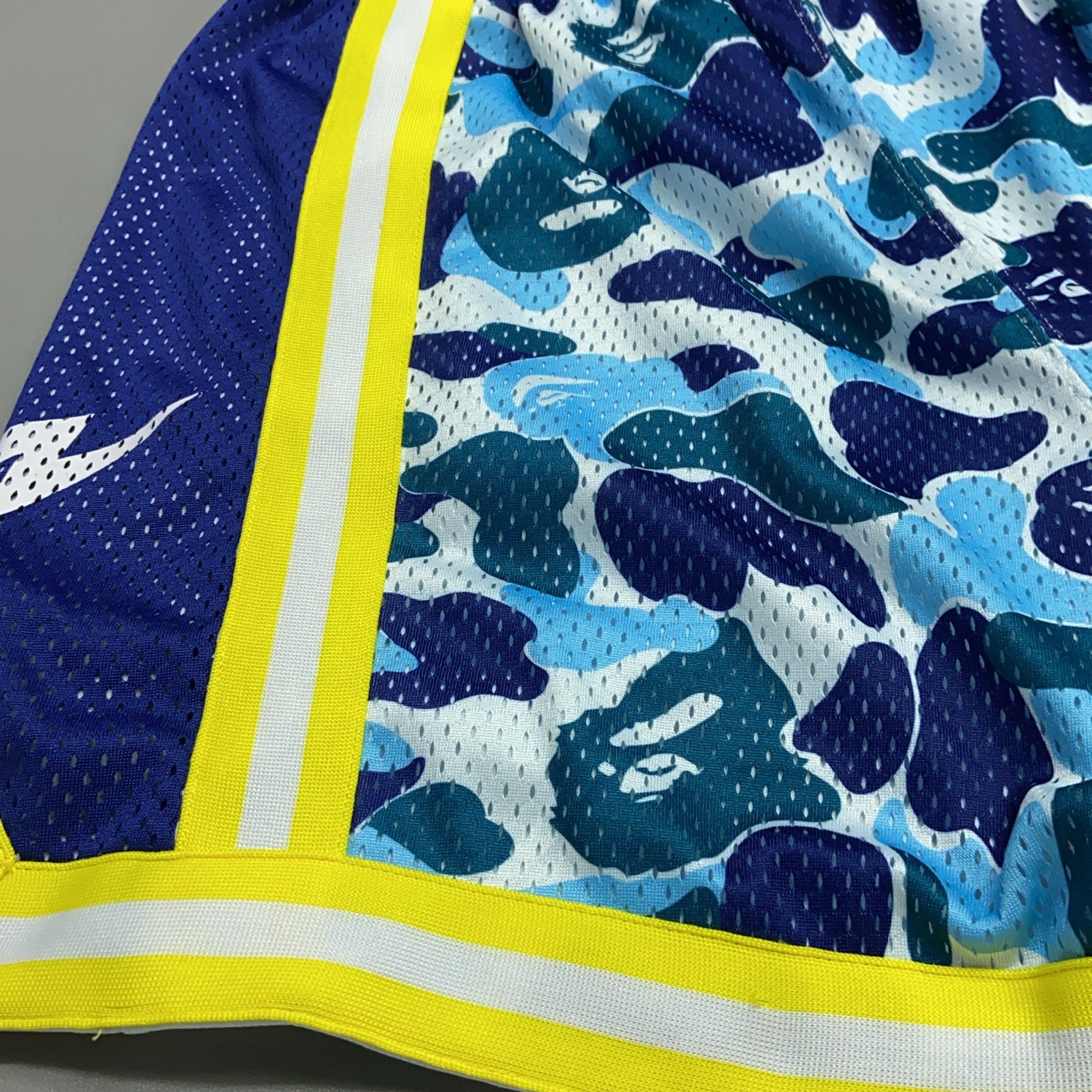 Bape A BATHING APE Camo Basketball Shorts Size S Size US 30 / EU 46 - 10 Thumbnail