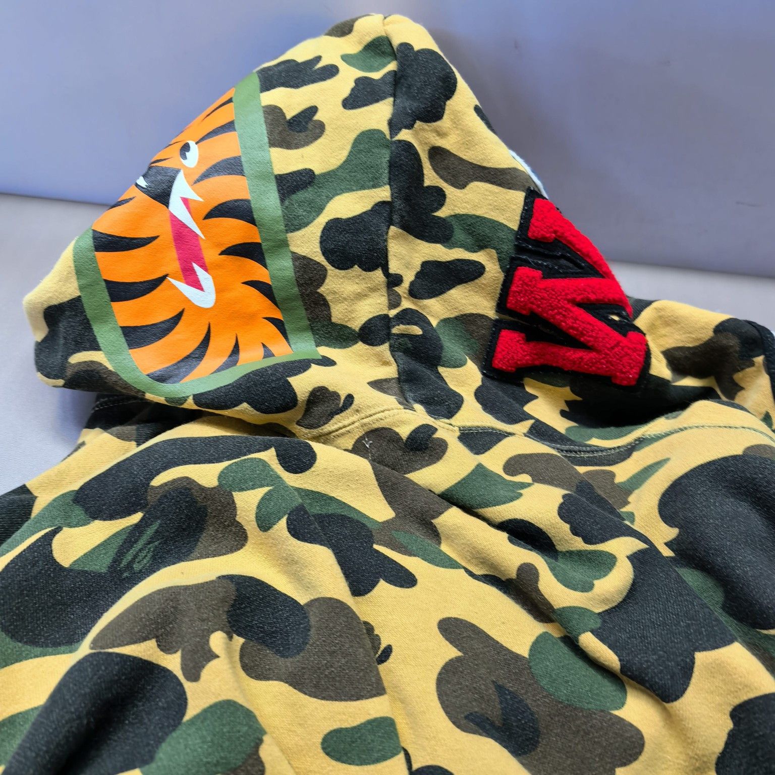Bape A BATHING APE Camo Shark Hoodie Size 3XL Size US XXL / EU 58 / 5 - 6 Thumbnail