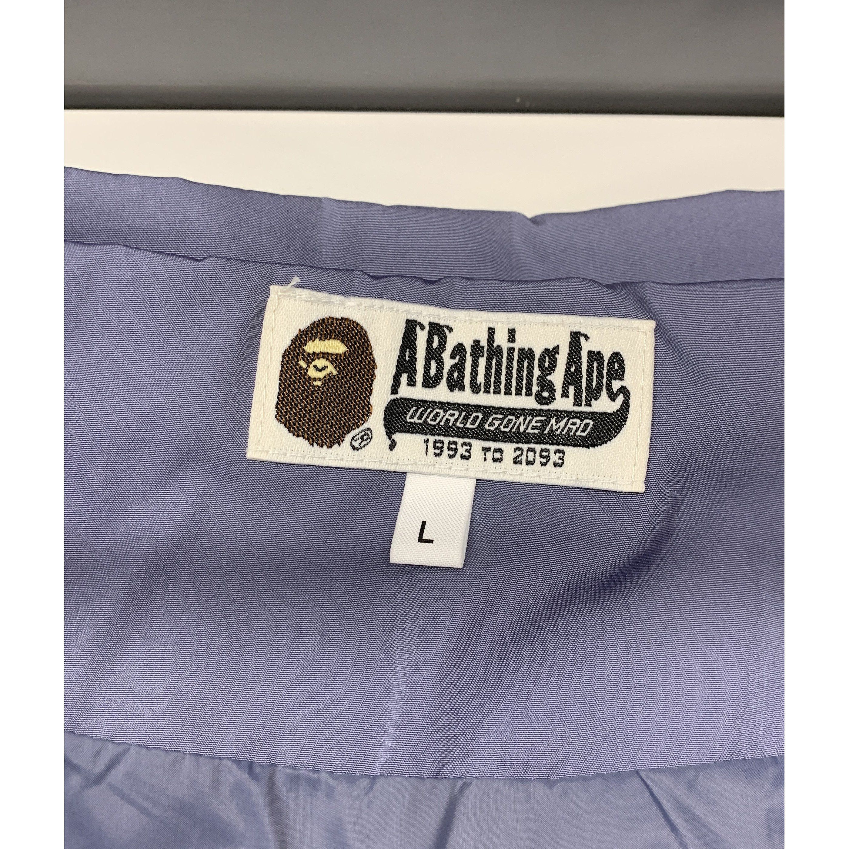 Bape A Bathing Ape Logo Zip Windbreaker Jacket Size L Size US L / EU 52-54 / 3 - 5 Thumbnail