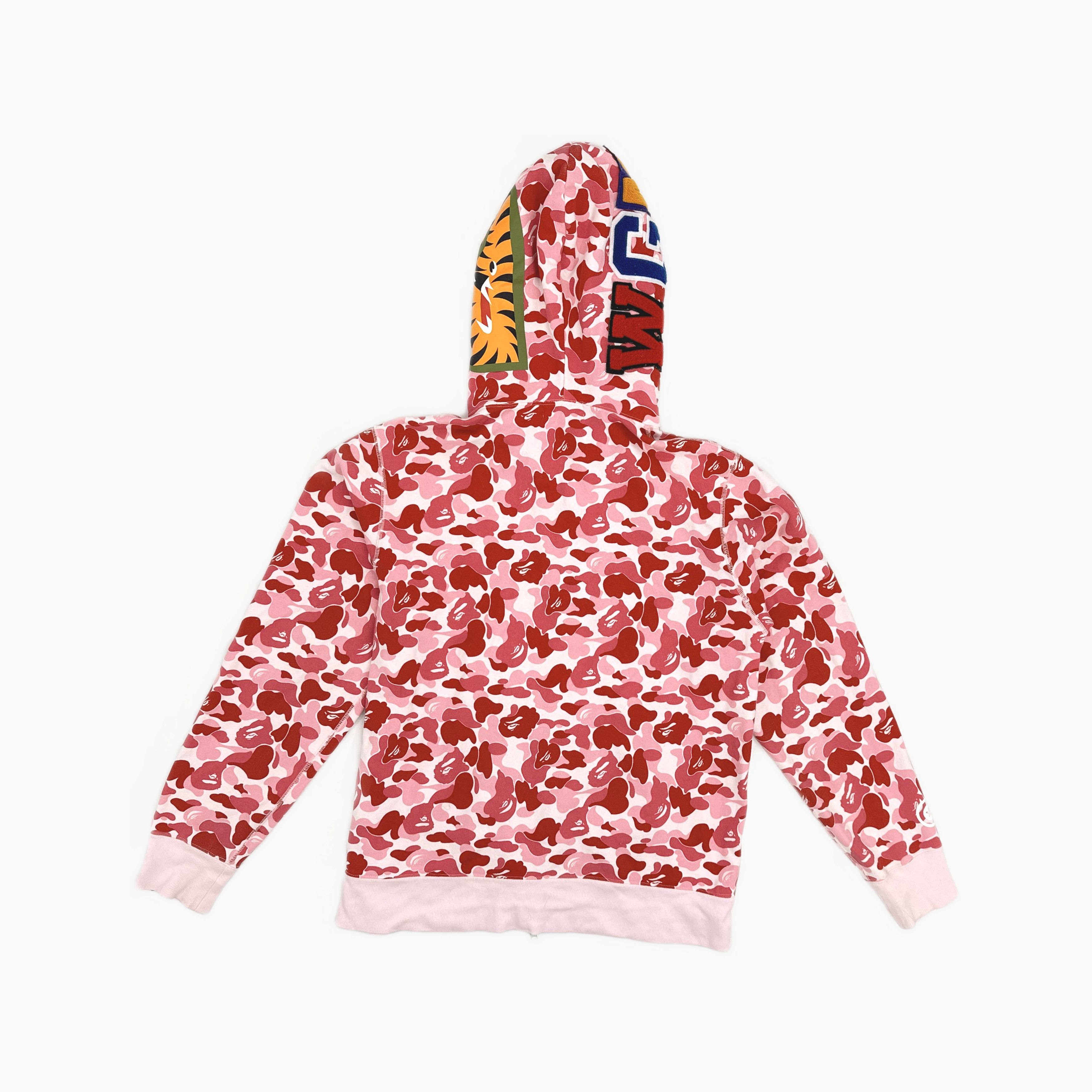 Bape A Bathing Ape Pink Camo Shark Hoodie Size L Size US L / EU 52-54 / 3 - 2 Thumbnail