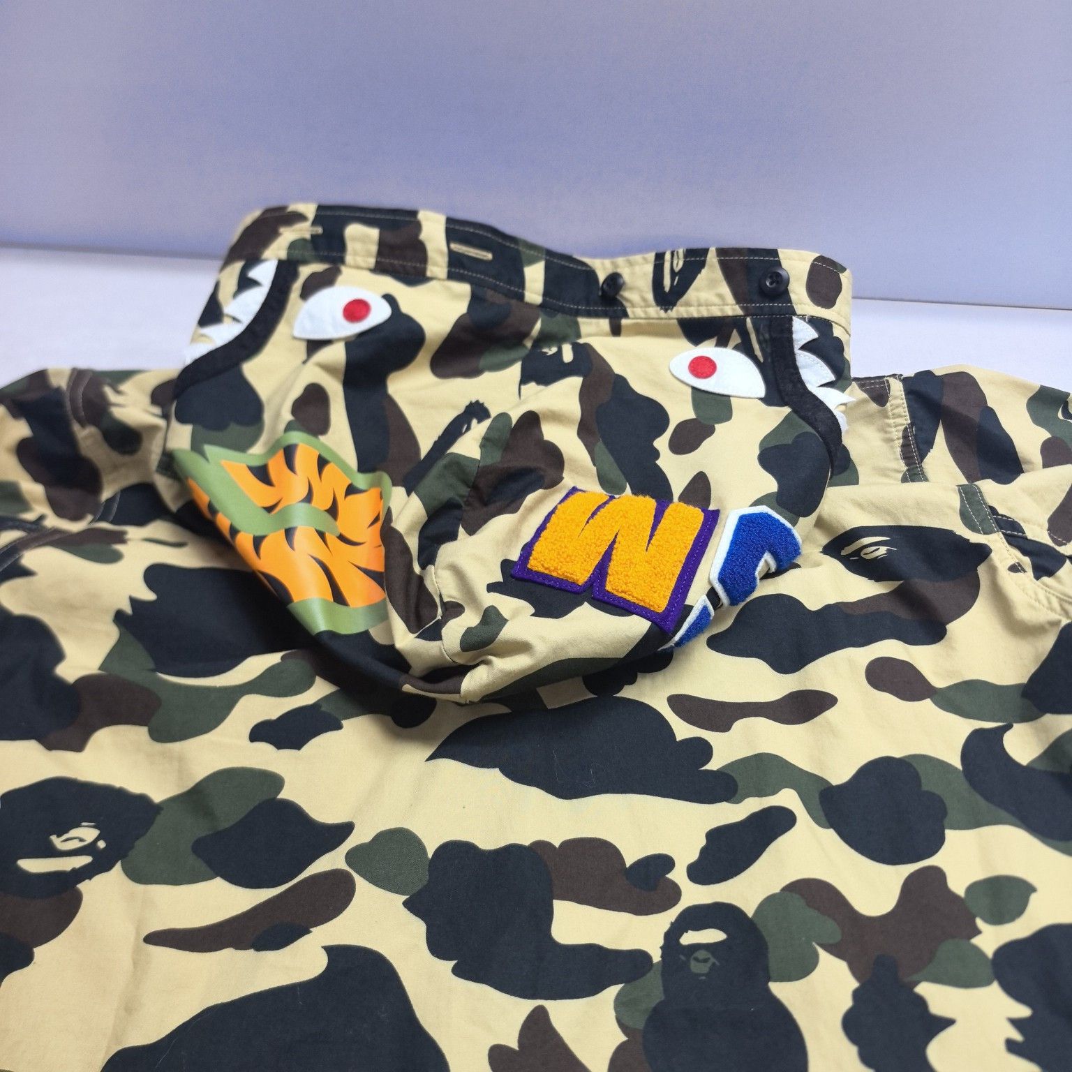 Bape A Bathing Ape Camo Shark Button Up Shirt XL Size US XL / EU 56 / 4 - 5 Thumbnail