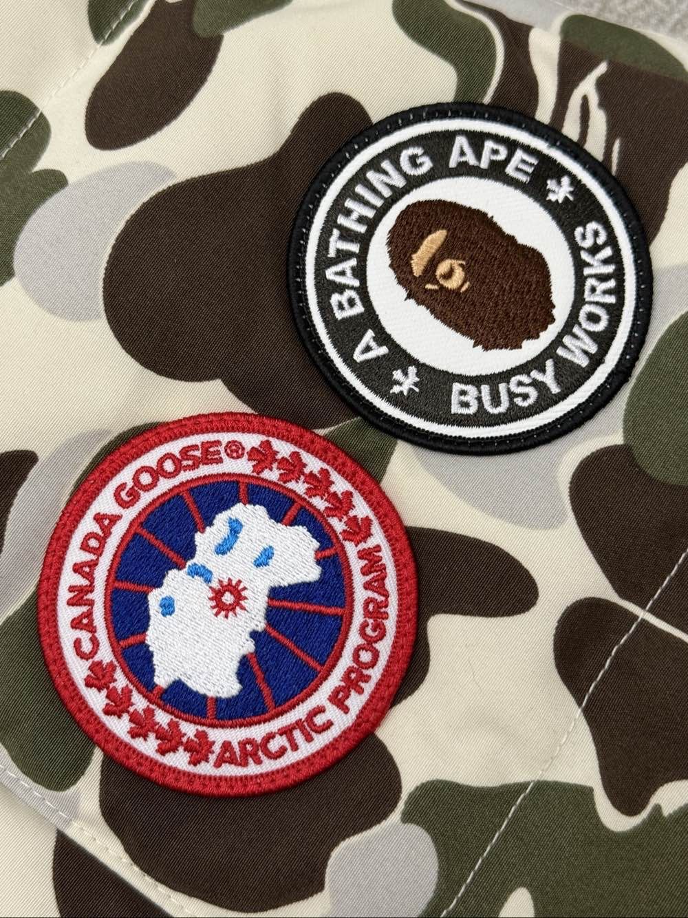 Canada Goose Canada Goose x BAPE Camo Vest Size S Size US S / EU 44-46 / 1 - 6 Thumbnail