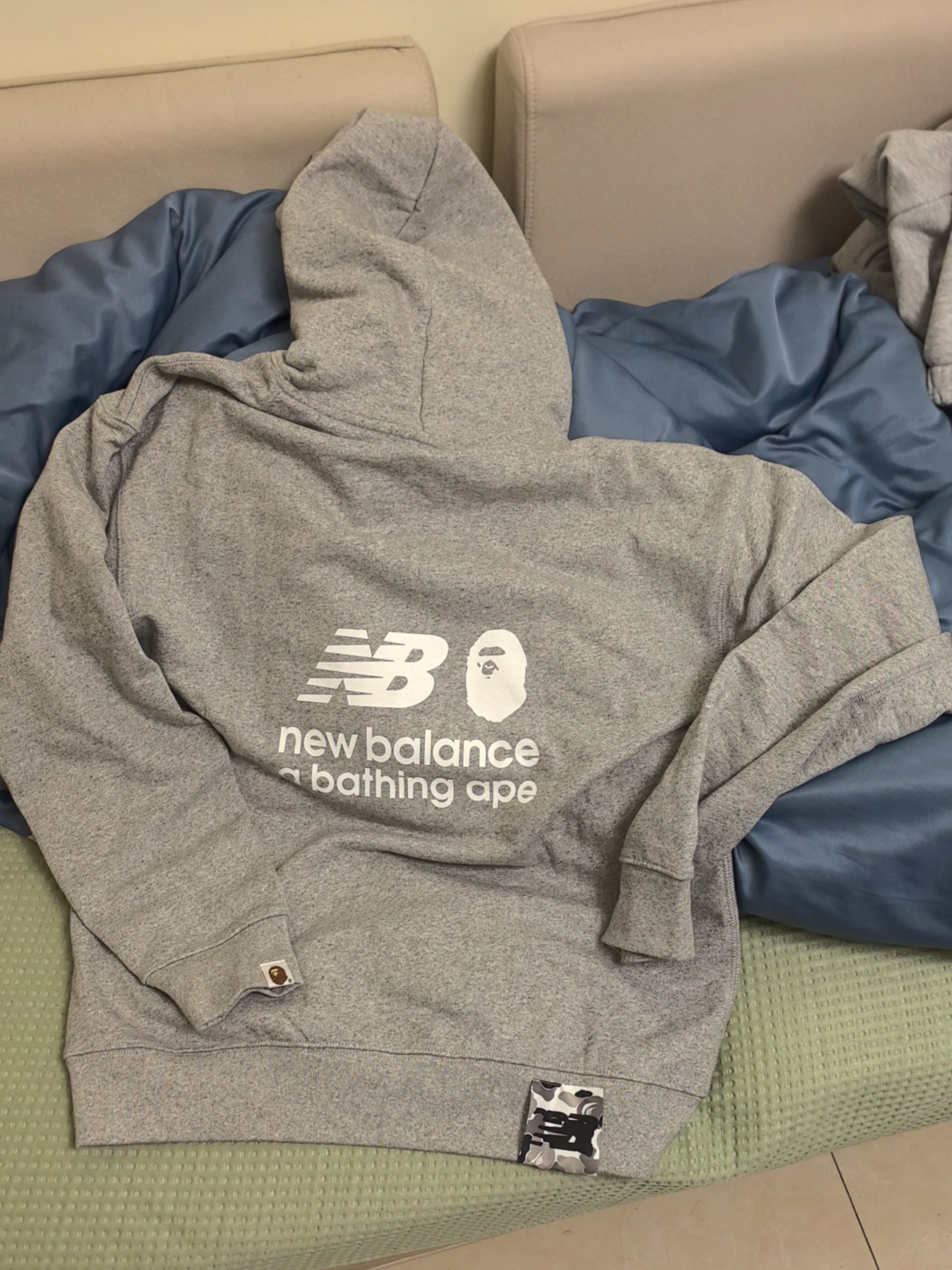 Bape A Bathing Ape x New Balance Logo Hoodie Size S Size US S / EU 44-46 / 1 - 2 Thumbnail