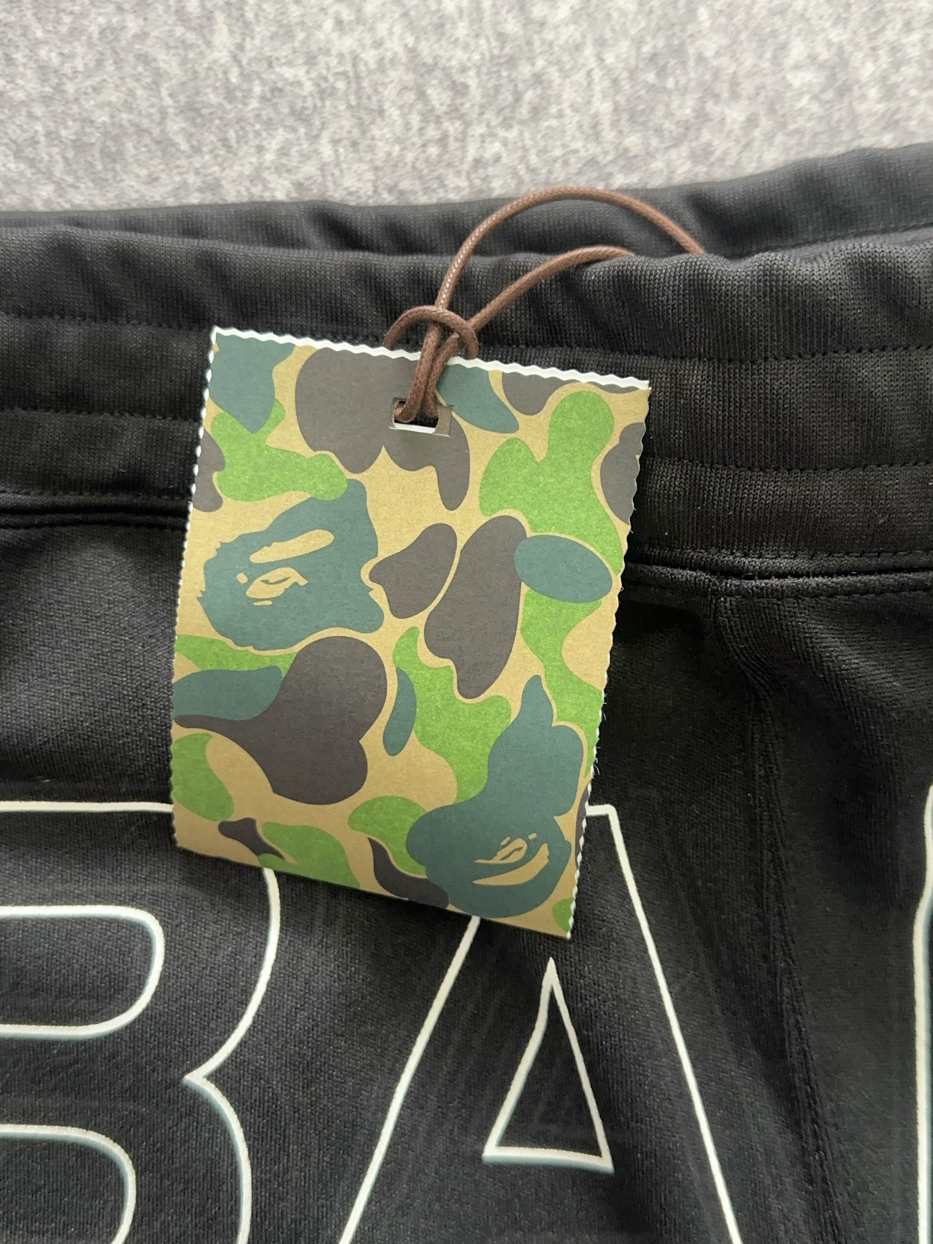 Bape A Bathing Ape Logo Print Shorts Size L Size US 34 / EU 50 - 5 Thumbnail