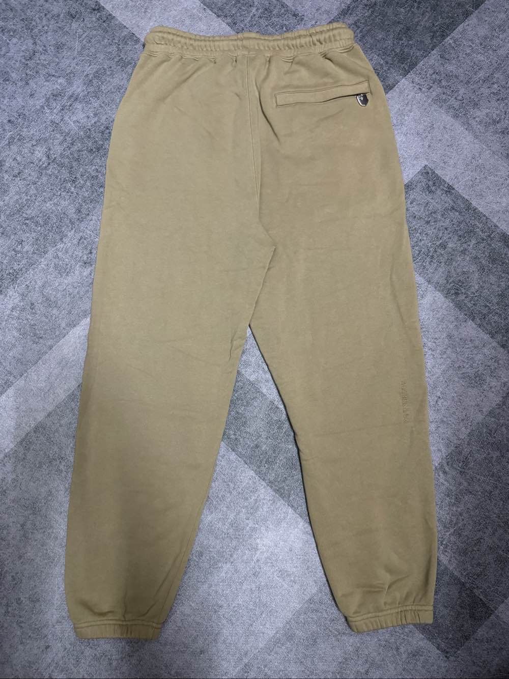 Bape A Bathing Ape Logo Sweatpants Size M Size US 32 / EU 48 - 2 Thumbnail