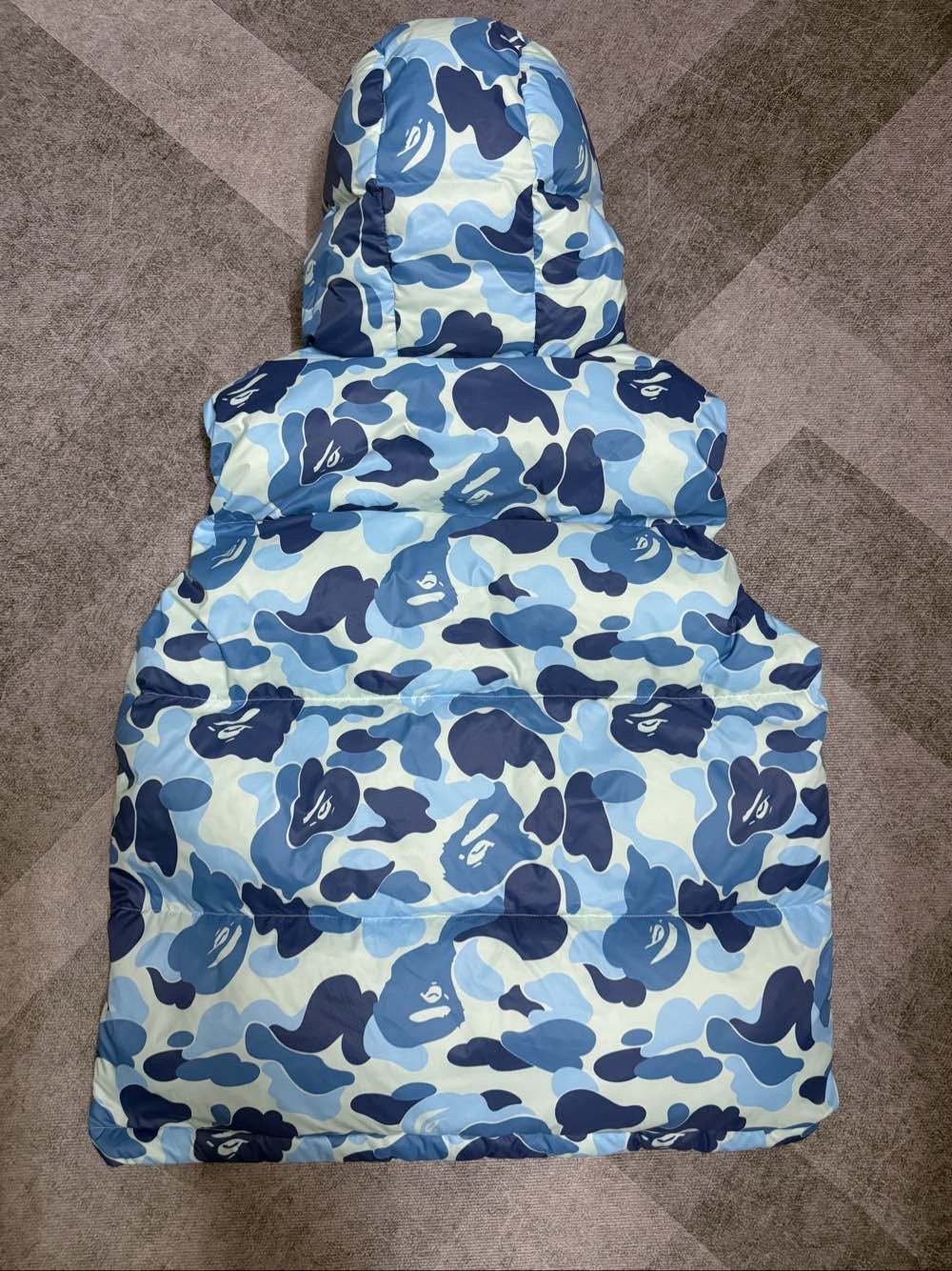 Bape A BATHING APE Camo Down Vest Size L Size US L / EU 52-54 / 3 - 2 Thumbnail