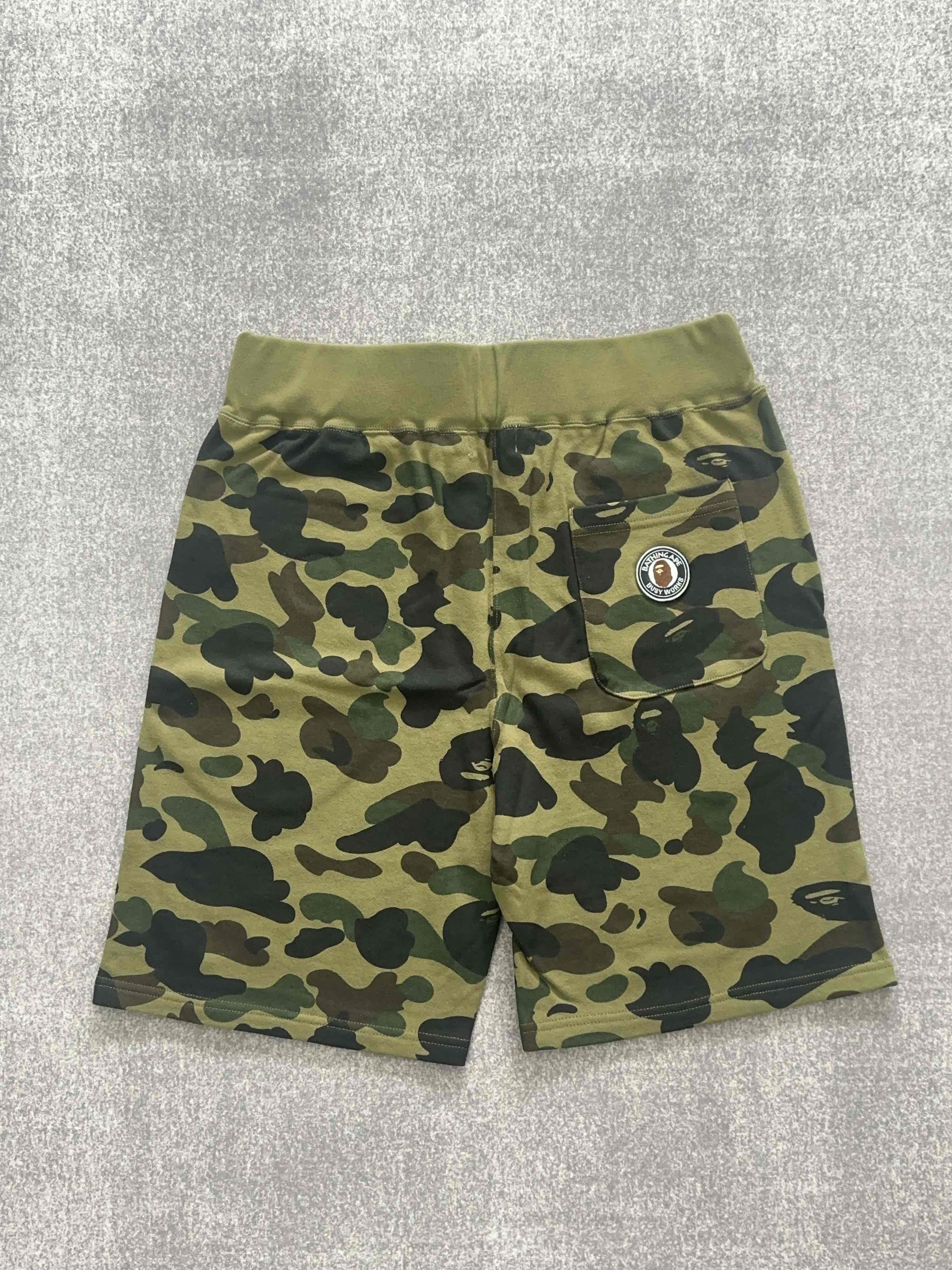 Bape A Bathing Ape Apes Together Strong Camo Shorts XL Size US 36 / EU 52 - 2 Thumbnail