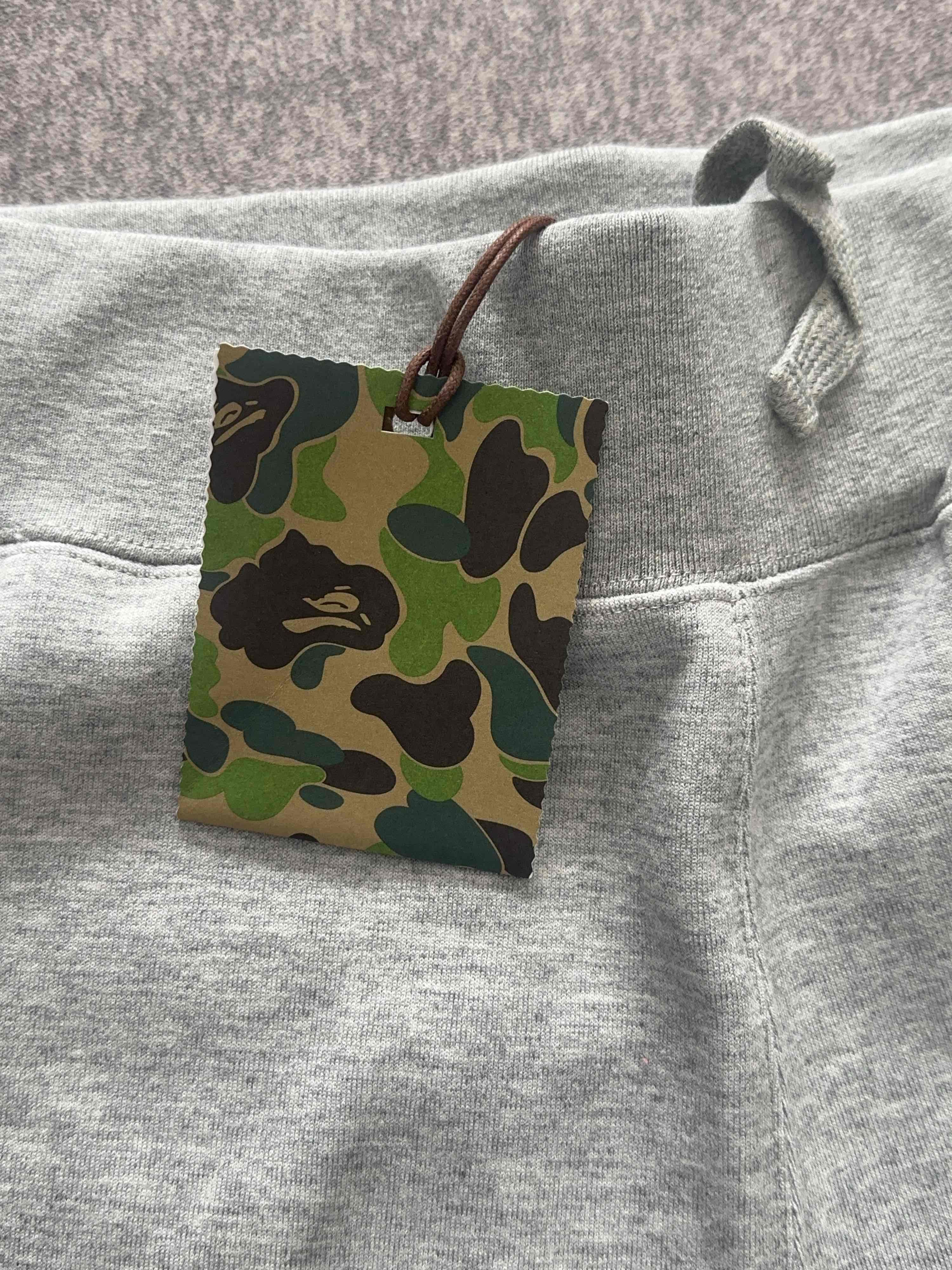 Bape A Bathing Ape Shark Print Shorts Size S Size US 30 / EU 46 - 5 Thumbnail