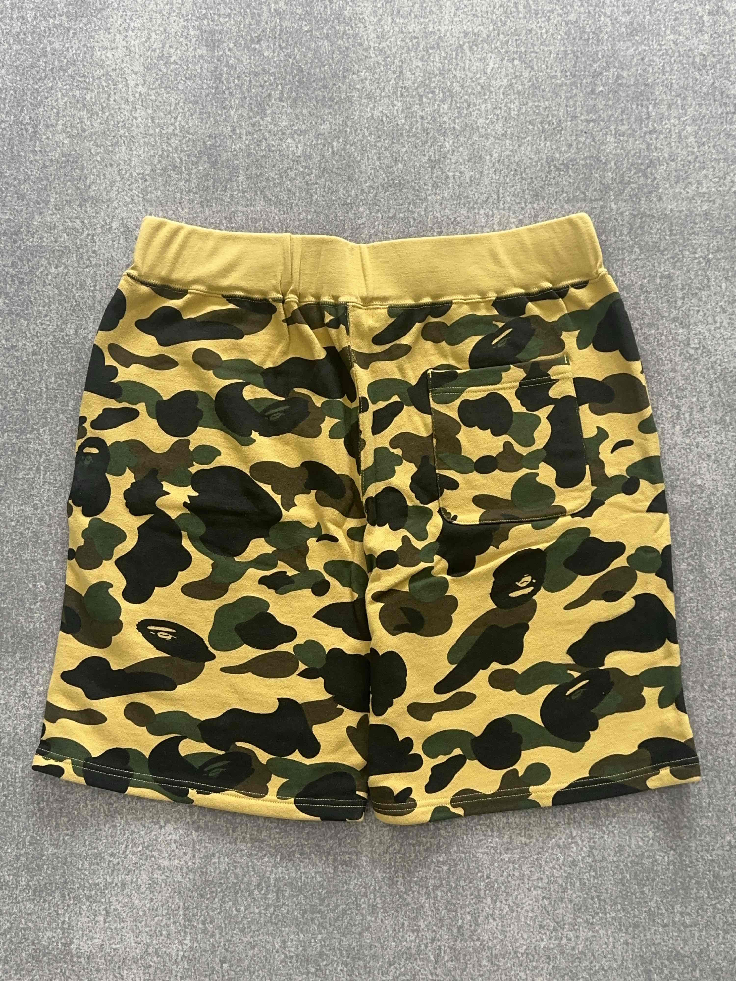 Bape A Bathing Ape Camo Logo Shorts Size 2XL Size US 38 / EU 54 - 2 Thumbnail