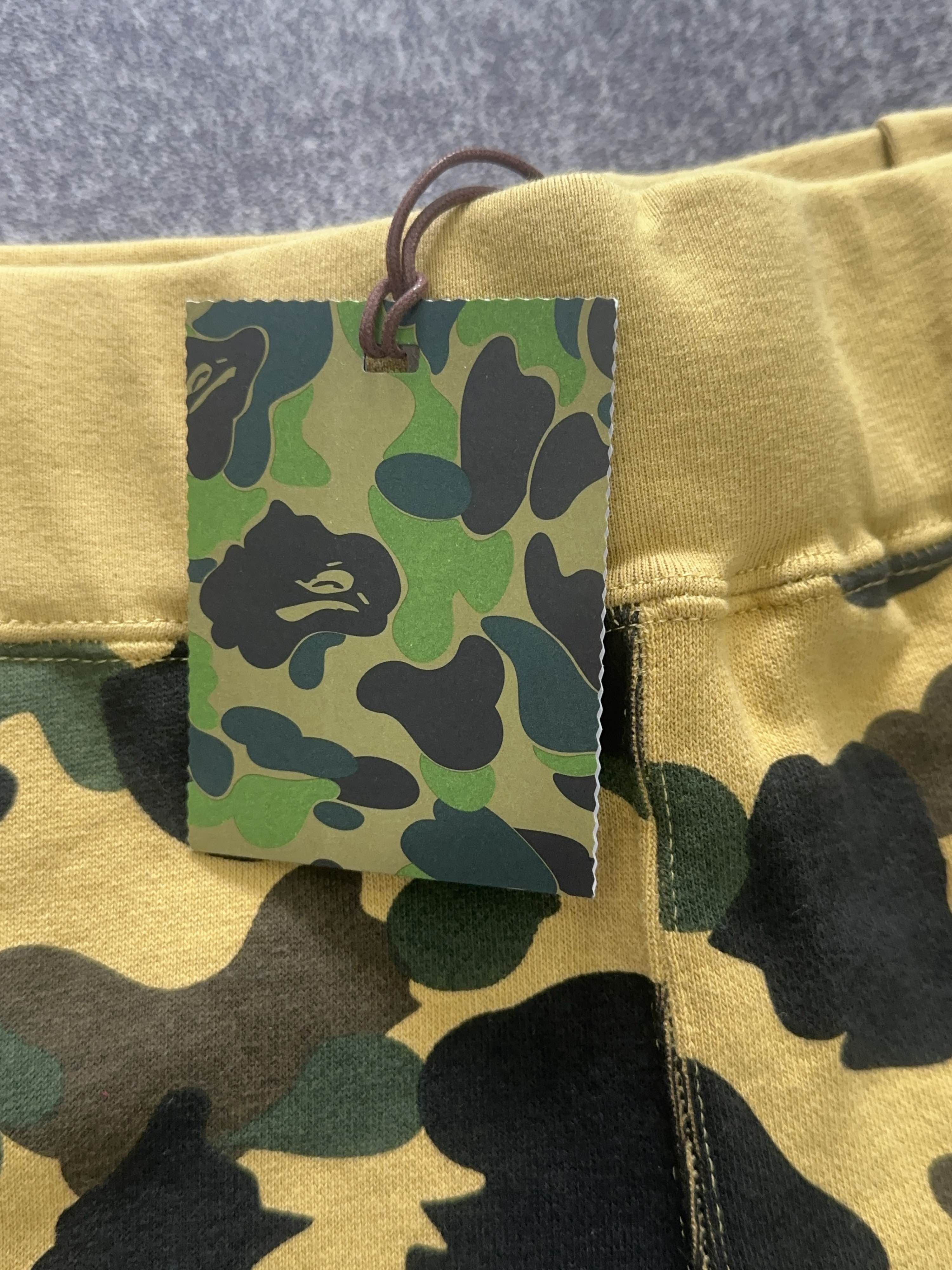 Bape A Bathing Ape Camo Logo Shorts Size 2XL Size US 38 / EU 54 - 5 Thumbnail